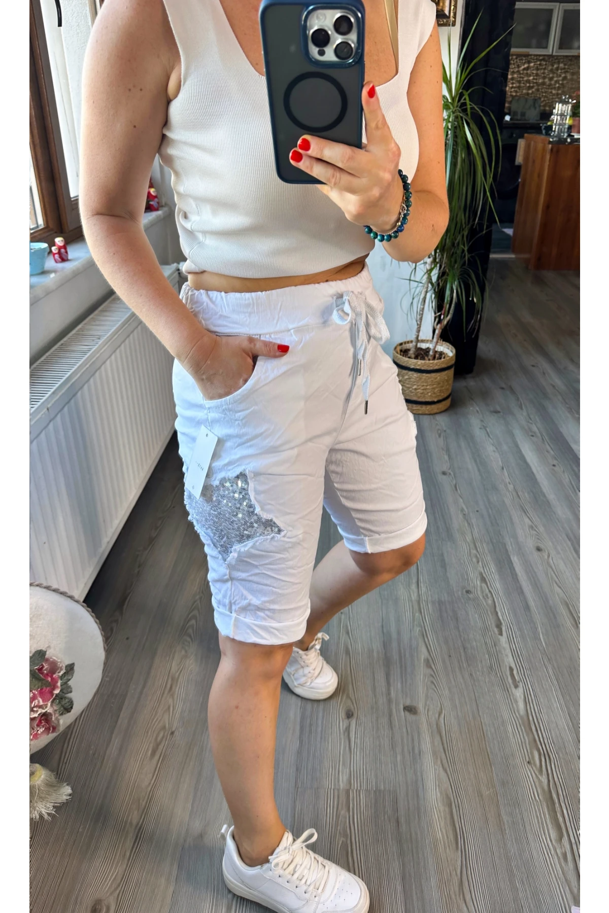 Matta İtalyan Yıldızlı Şort Beyaz