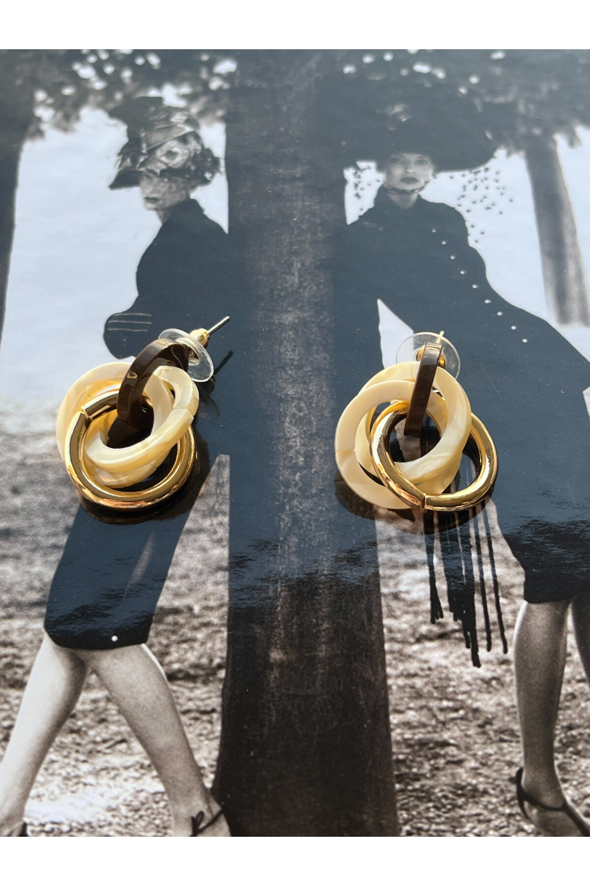 Gold Detay Marka Model Küpe Sedef