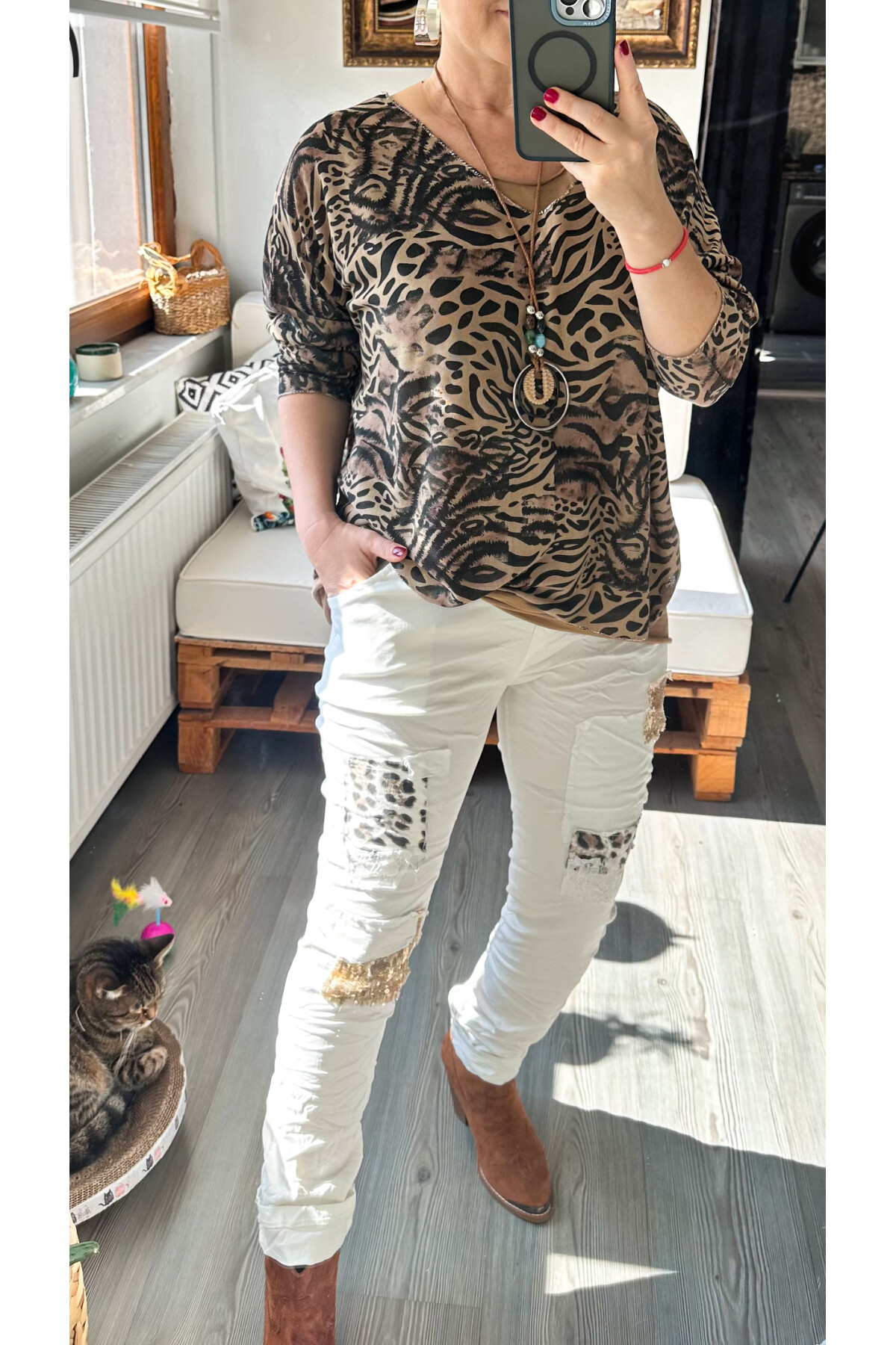 İtaliana Leopar Desen Pul Detaylı Sihirli Pantolon Beyaz