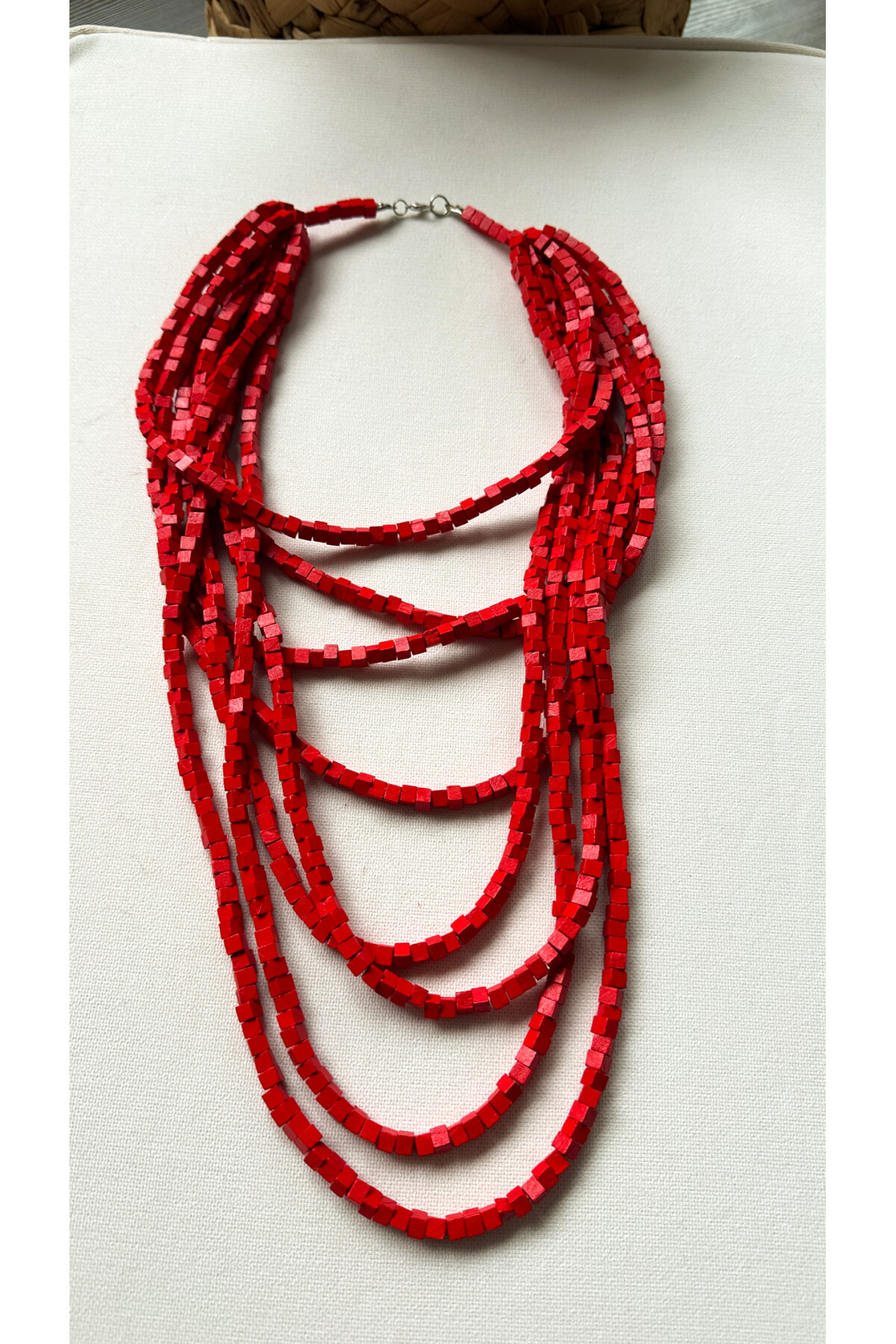 Kırmızı Tahta Otantik Sekiz Sıra Kolye