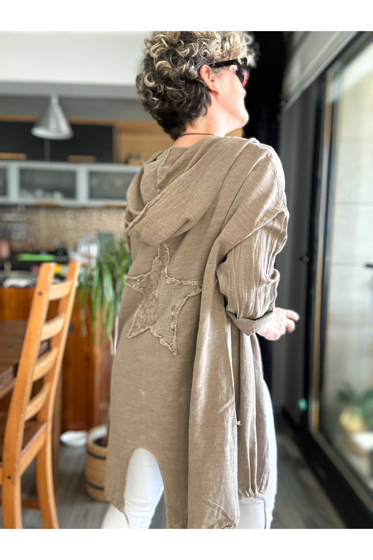 Que Tasarım Arka Star Pul Detay Kapşon Ceket Vizon