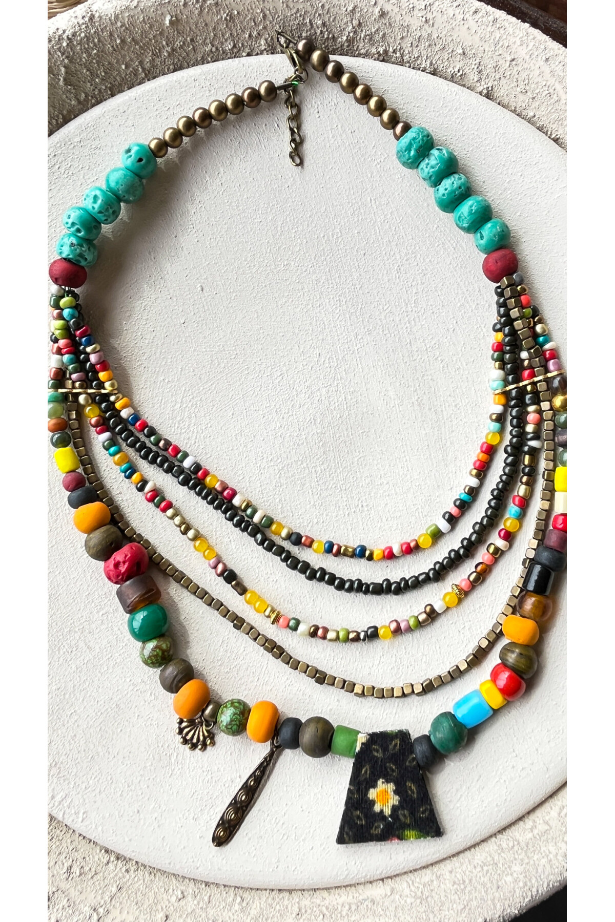 Cozy Pirinç Cam Etnik Kolye