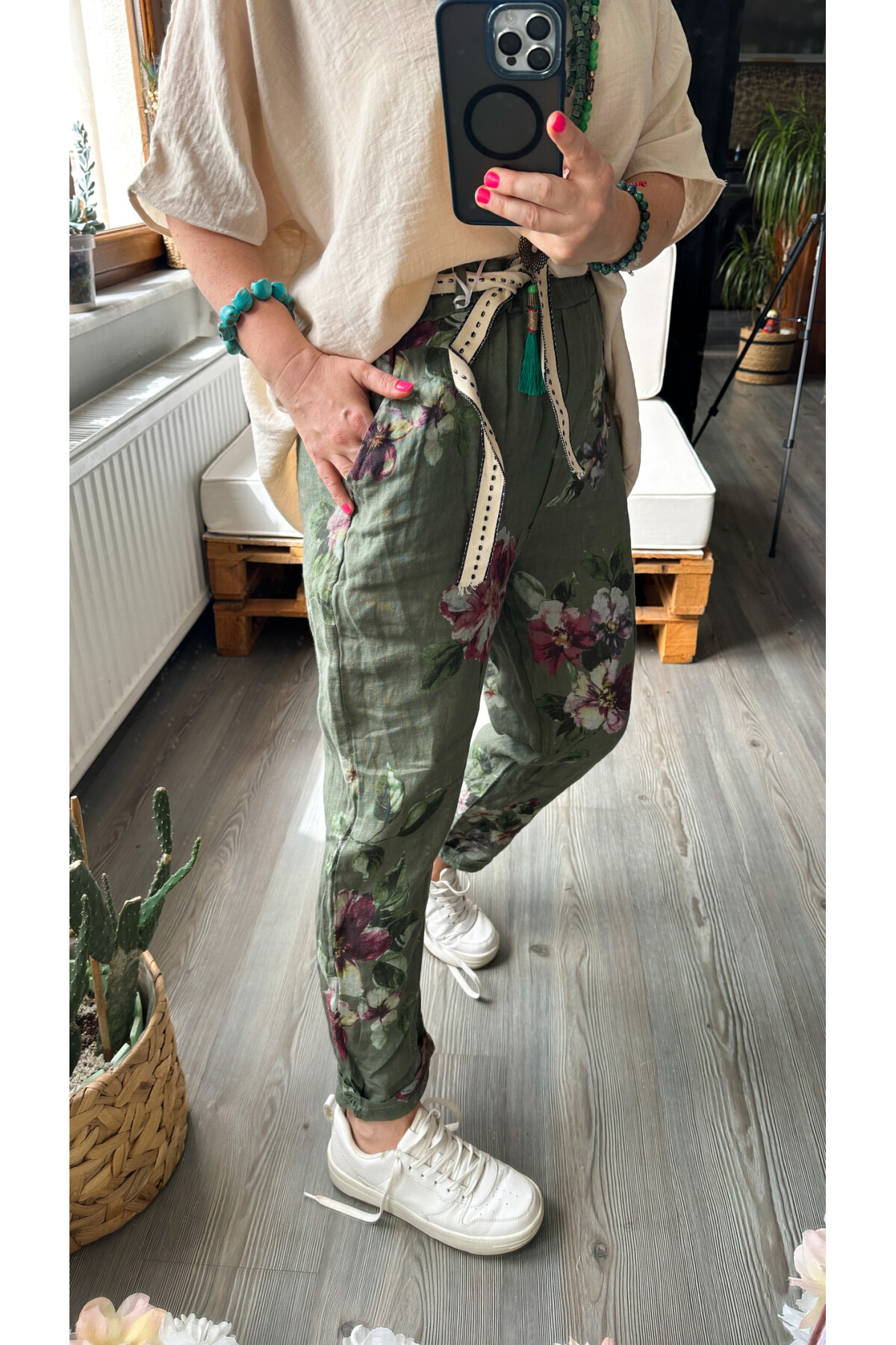 Delli İtalyan Çiçek Desen Haki Yeşil Keten Pantolon