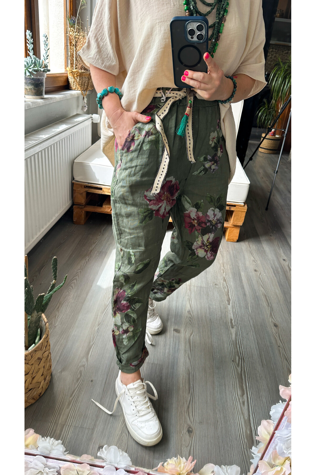 Delli İtalyan Çiçek Desen Haki Yeşil Keten Pantolon