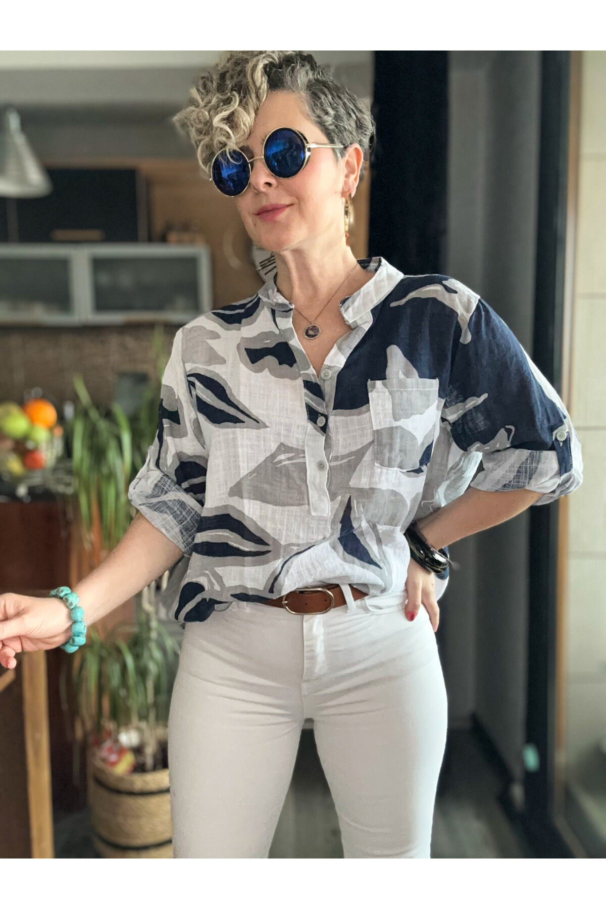 Desci Yaprak Gül Desen İtalyan Gömlek Beyaz