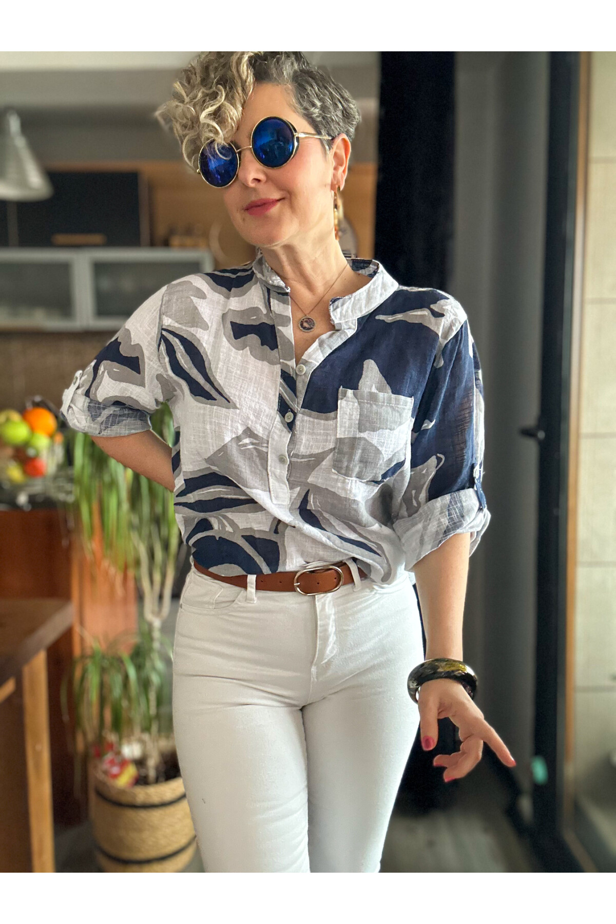 Desci Yaprak Gül Desen İtalyan Gömlek Beyaz