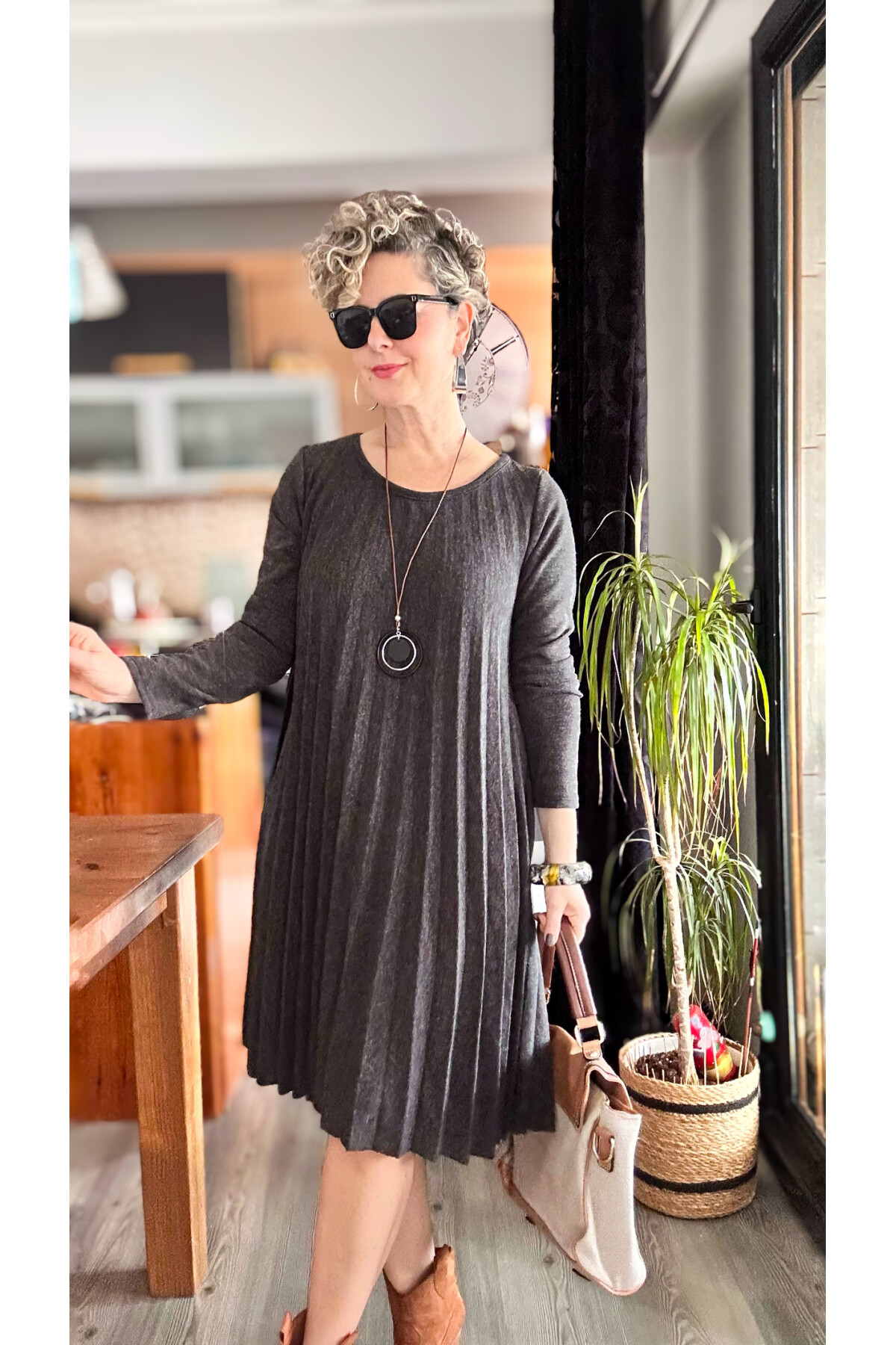 Fabro İtalyan Kolyeli Pilise Detay Elbise Antrasit