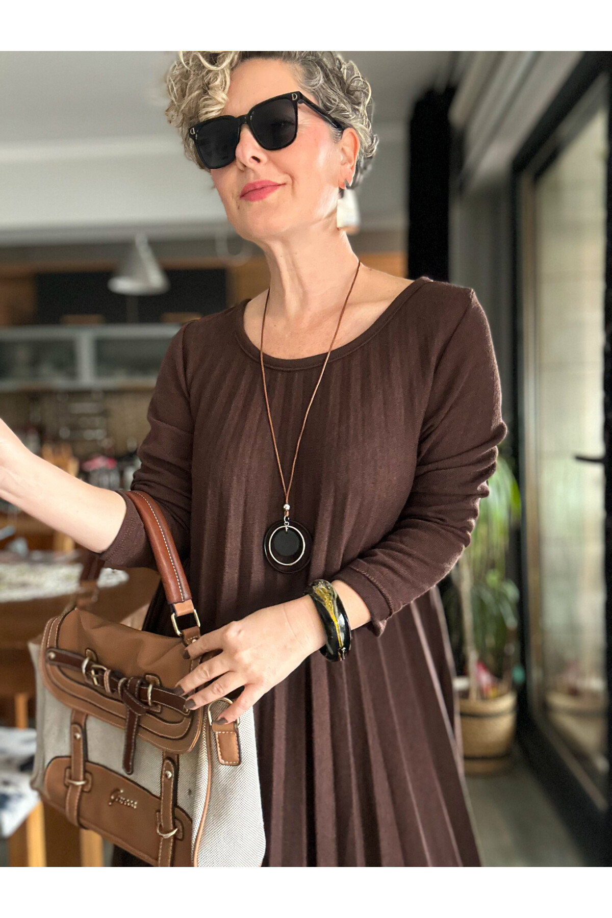 Fabro İtalyan Kolyeli Pilise Detay Elbise Kahverengi