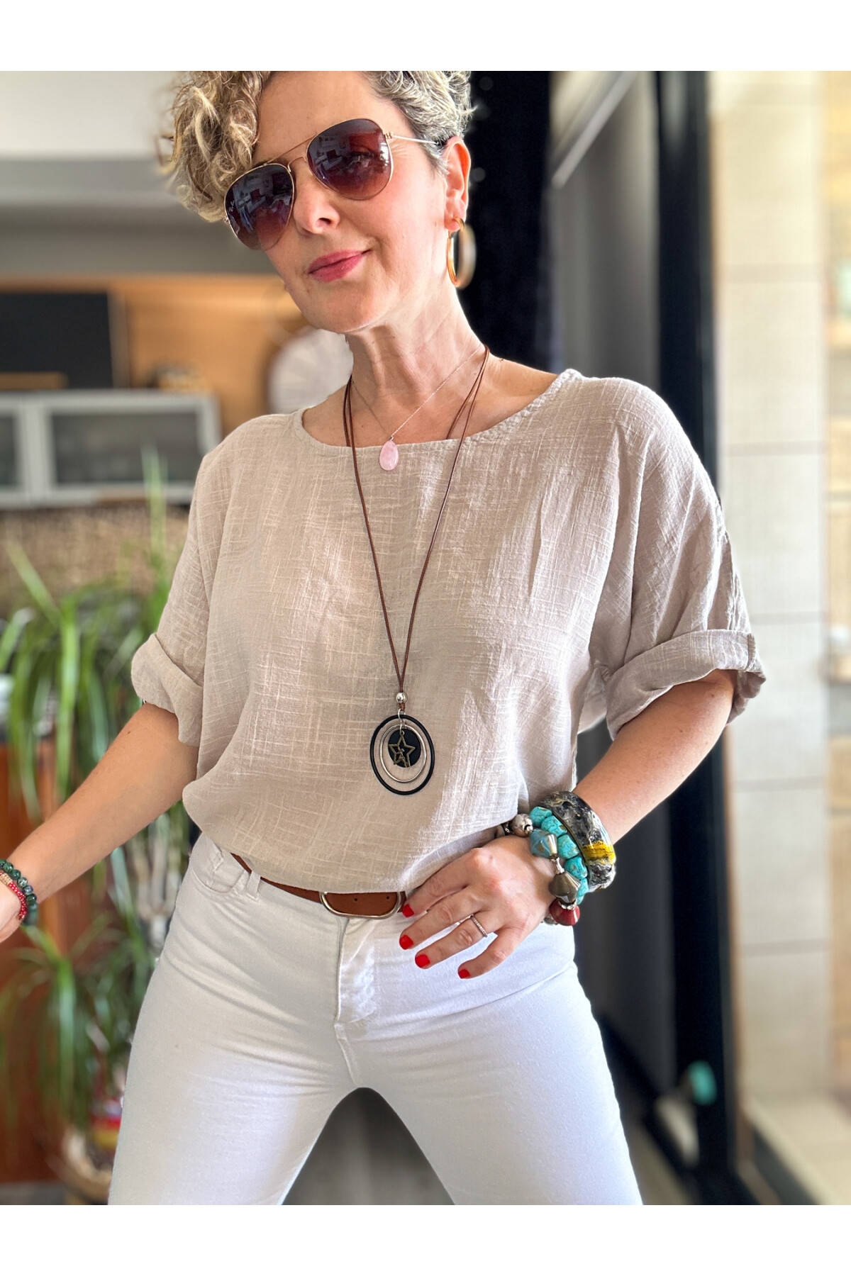 Fezza İthal Kolyeli Tasarım Bluz Beige