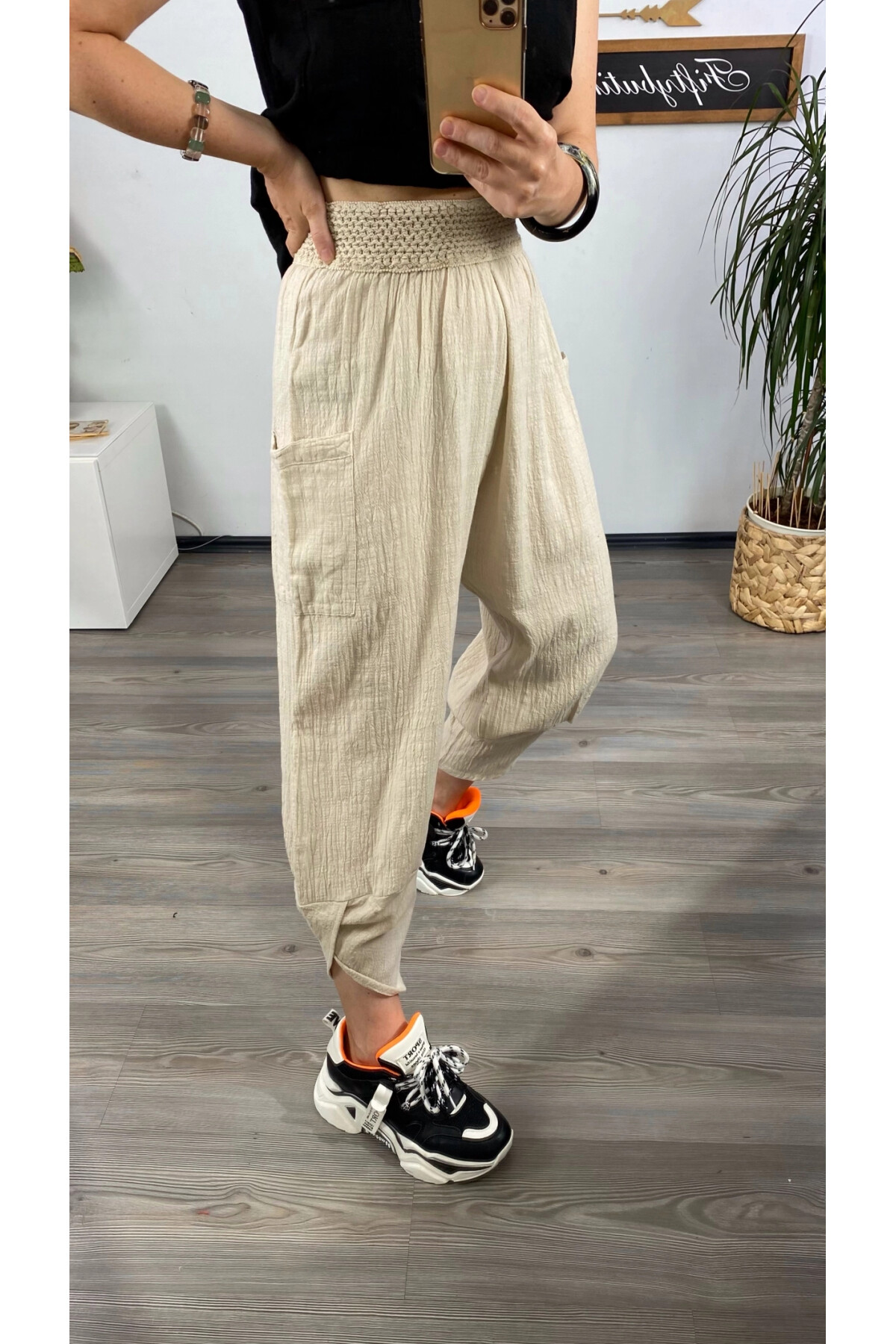 Jimmy V Paça Detaylı Bel Lastik Pamuk Pantalon Bej