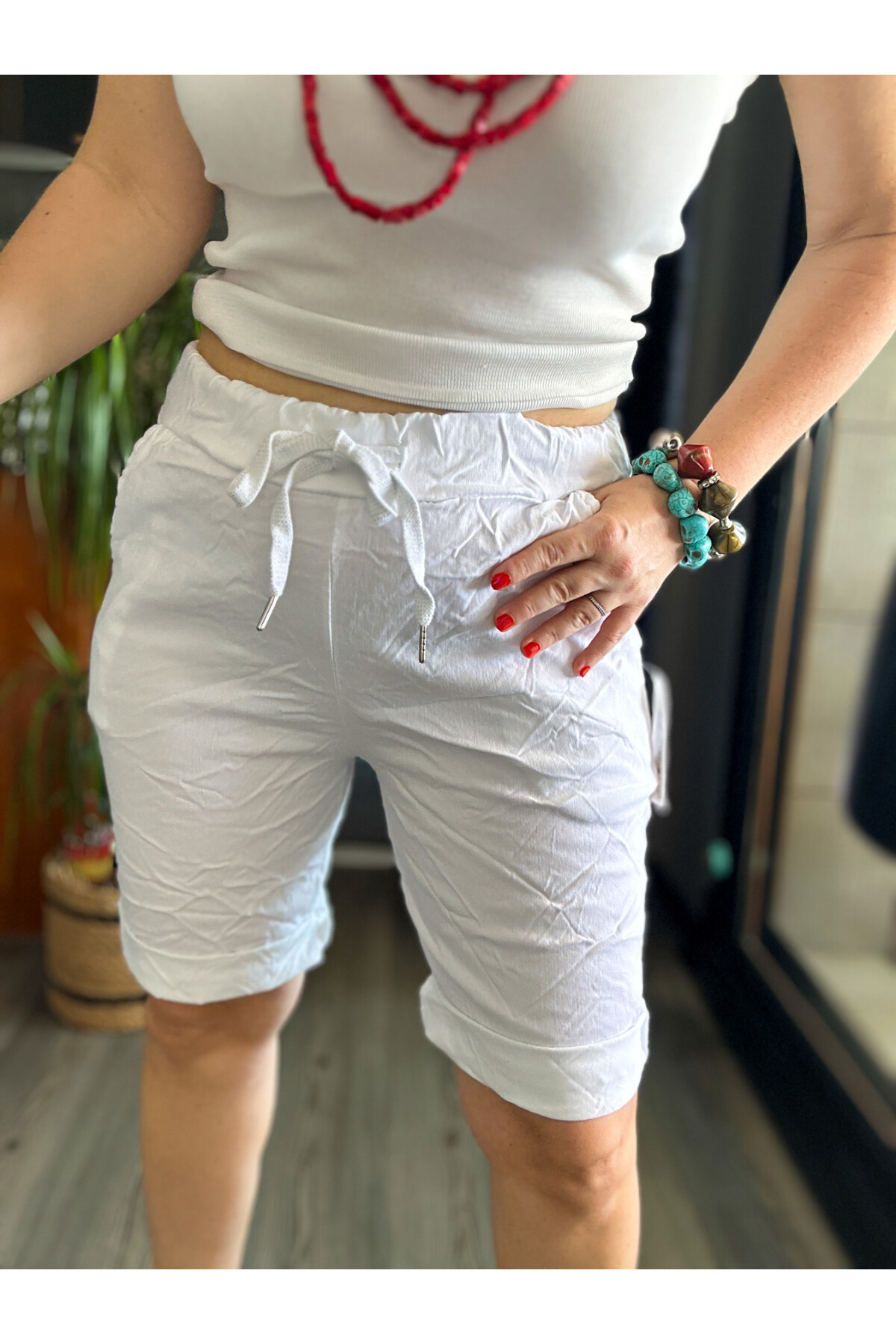 Menton  İtalyan Stil Likralı Şort Beyaz