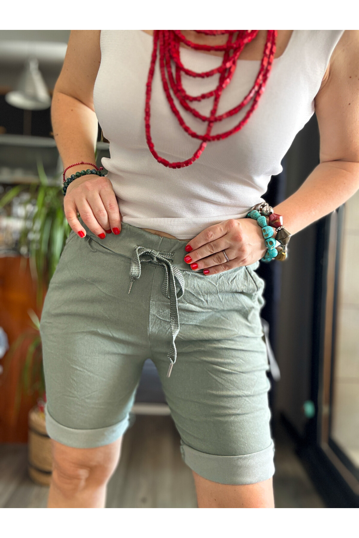 Menton  İtalyan Stil Likralı Şort  Military Yeşil