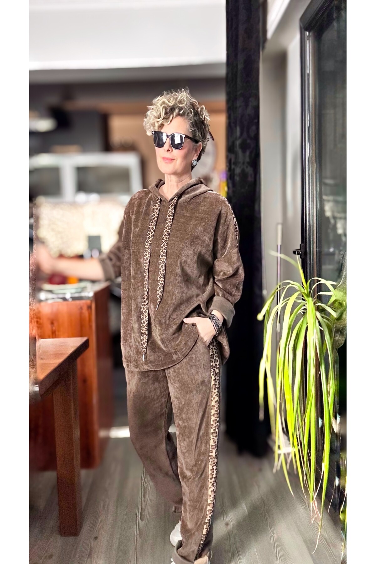 Muffin İtalyan Şönil Leopar Detay Takım Kahve