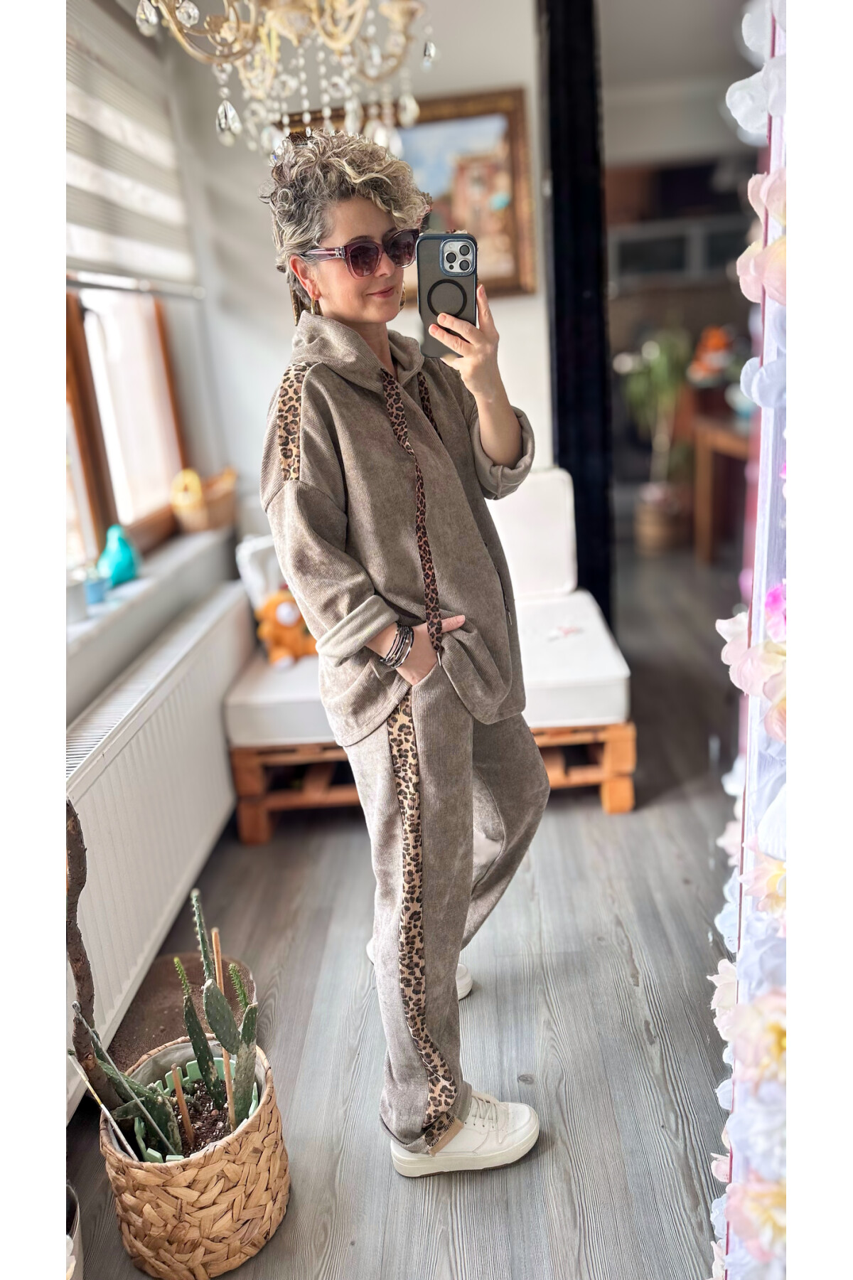 Muffin İtalyan Şönil Leopar Detay Takım Vizon