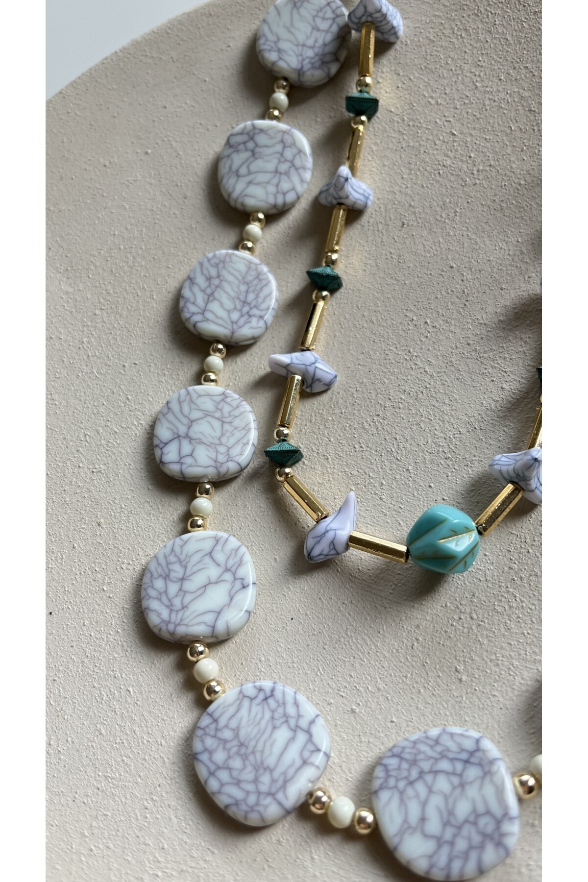 Napsu Akrilik İkili Kolye