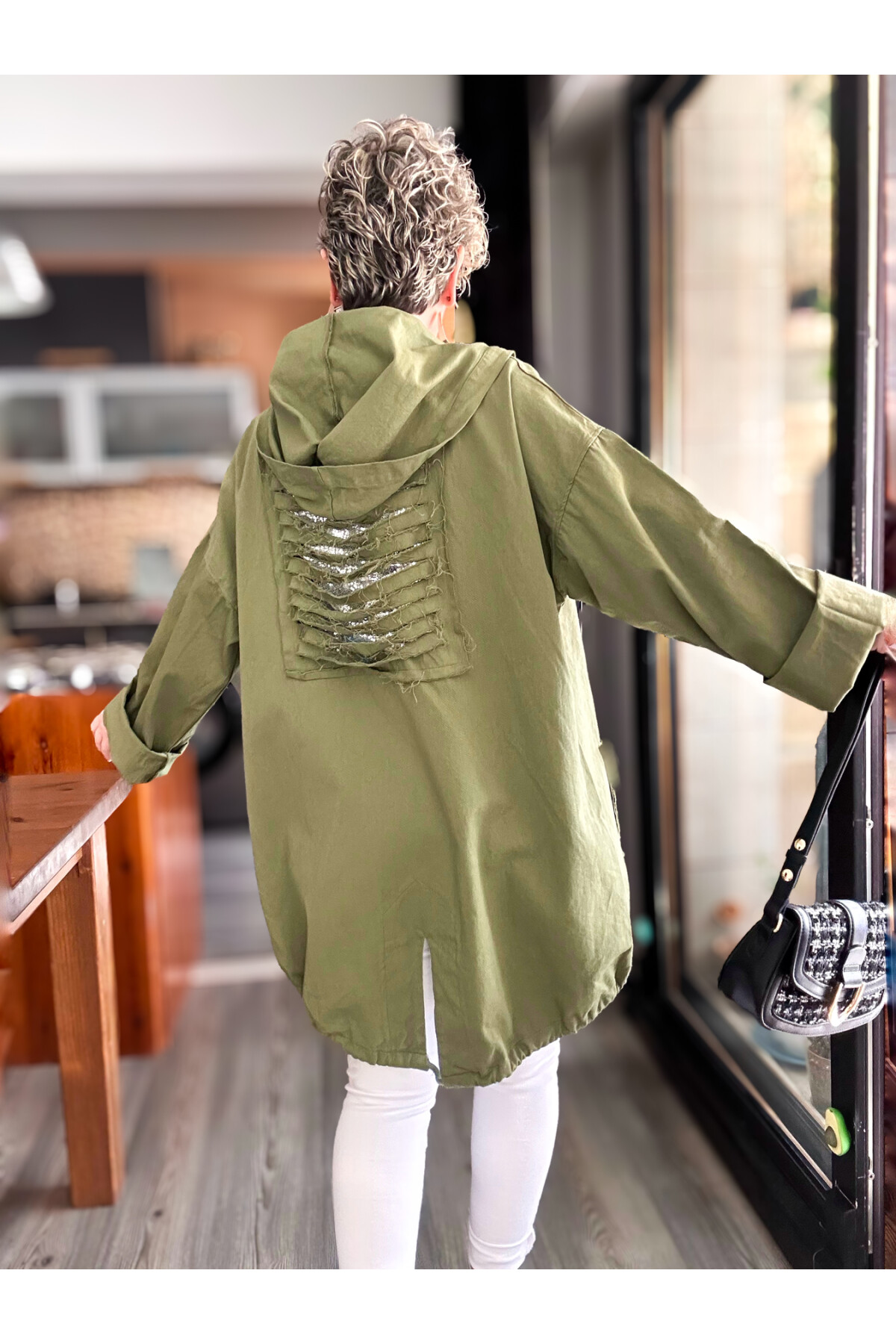 Pizza Tasarım Kapşonlu Sırt Pul Detay Ceket Haki