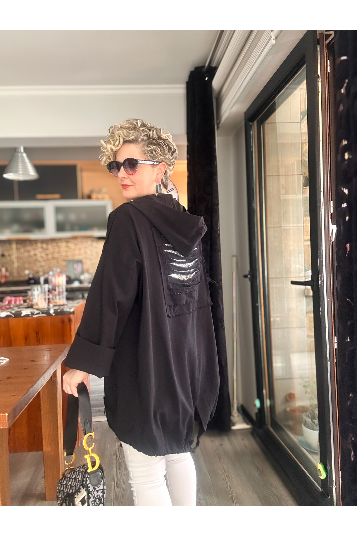 Pizza Tasarım Kapşonlu Sırt Pul Detay Ceket Siyah