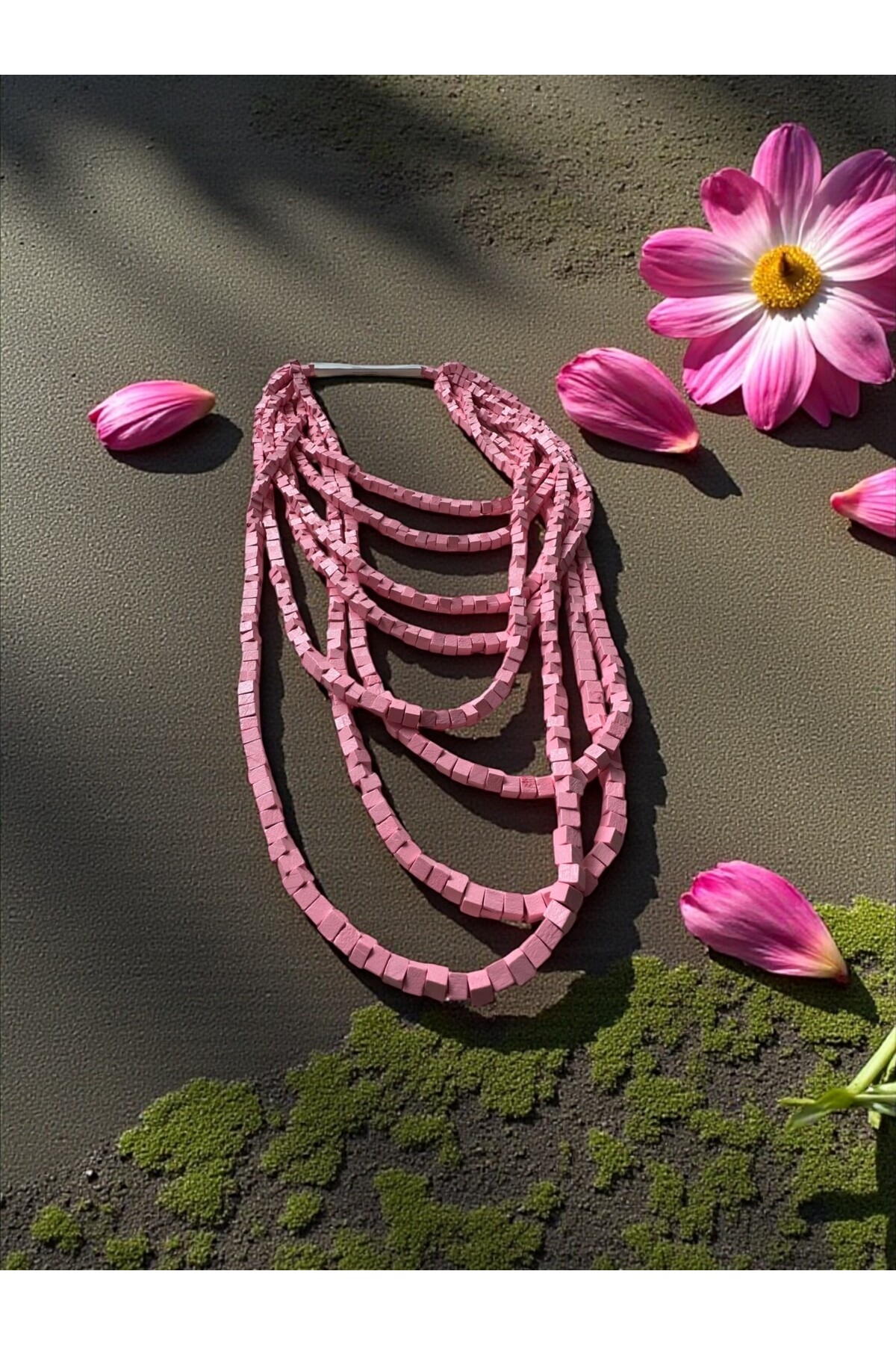 Açık Pembe Tahta Otantik Sekiz Sıra Kolye