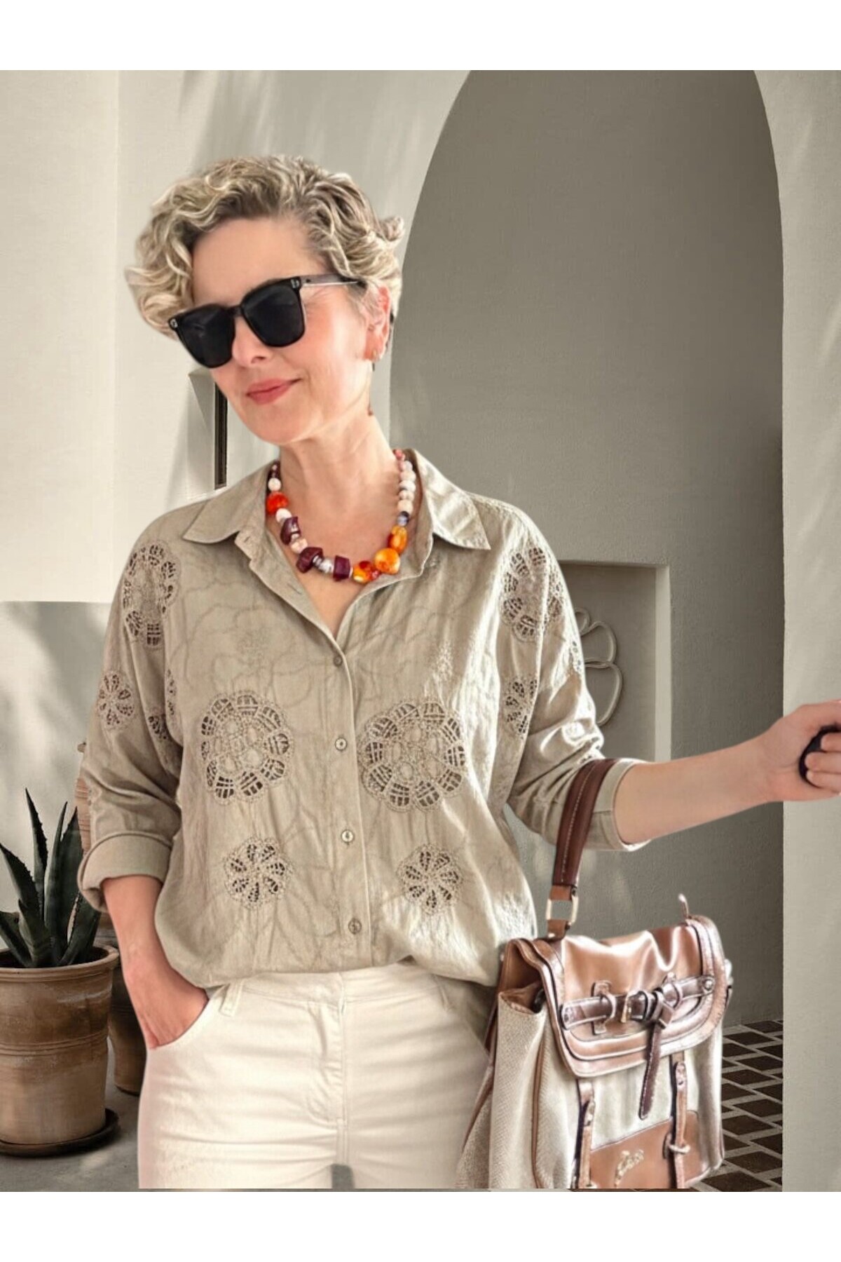 Billa İtalyan Madalyon Fisto Nakış Gömlek Fango