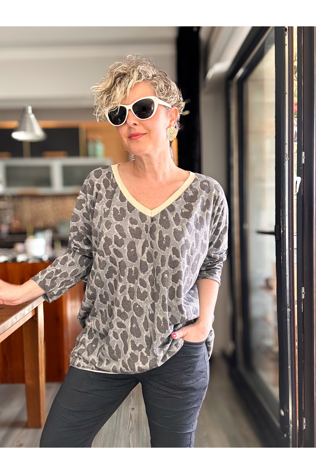 Hanna İtalyan Leopar Desen Simli Bluz Gri