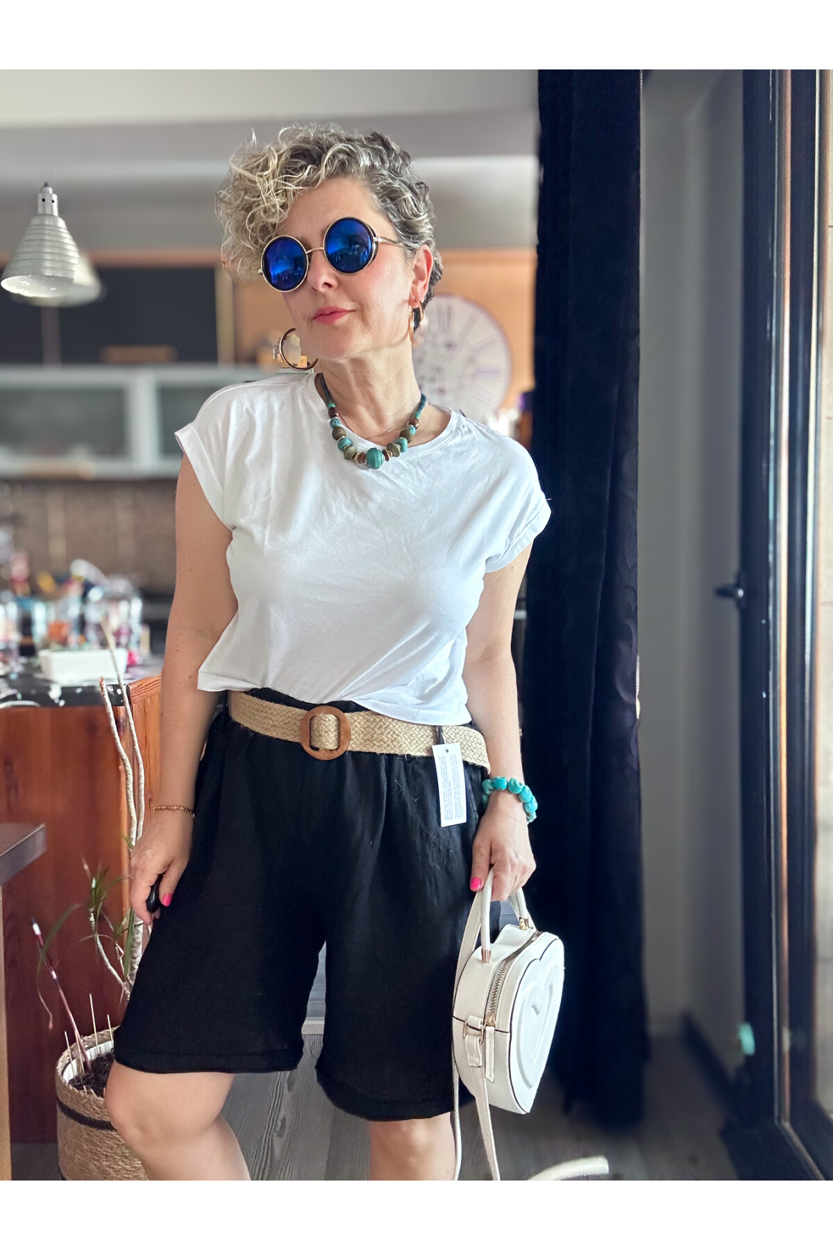 Lenasso İtalyan Stil Hasır Kemerli Keten Şort Siyah