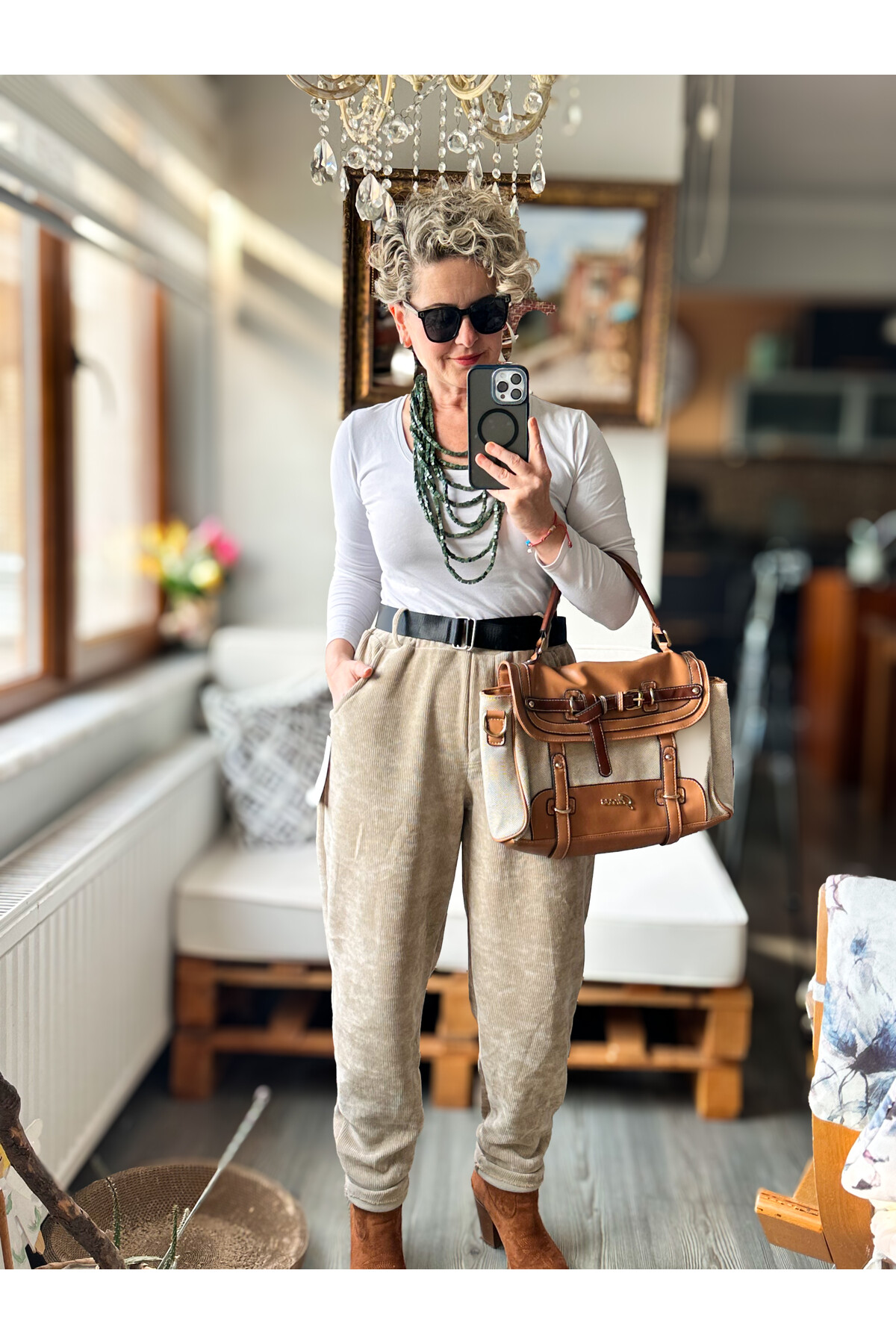 Luppo İtalyan Şönil Kemerli Havuç Pantolon Bej