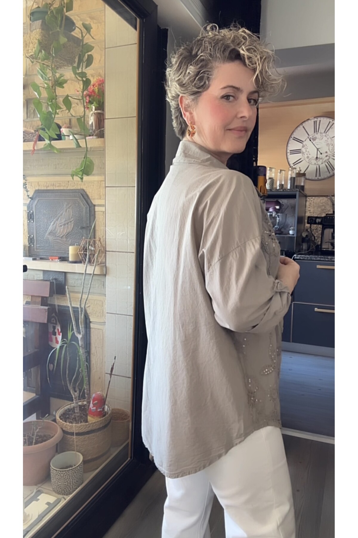 Melly İtalyan Fisto Pul Detay Gömlek Vizon