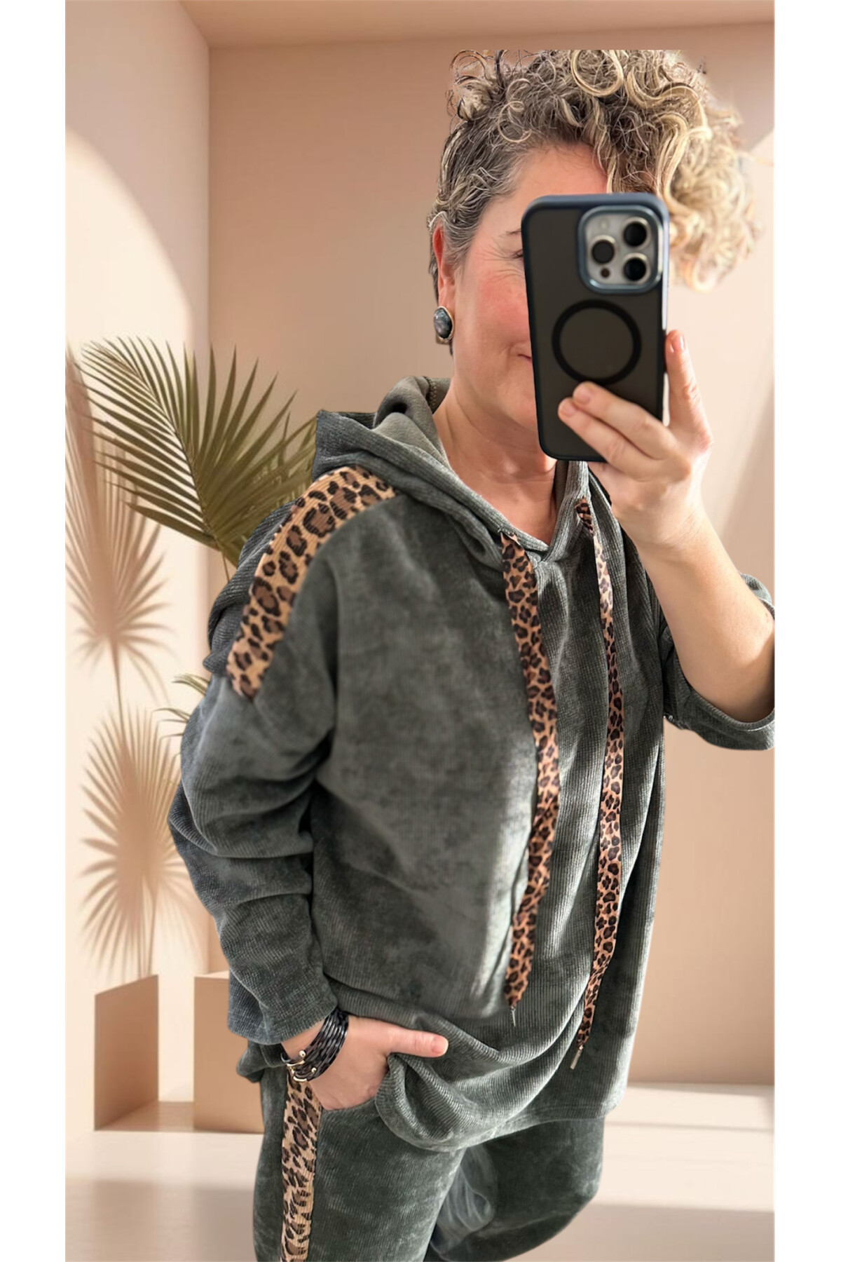 Muffin İtalyan Şönil Leopar Detay Takım Haki