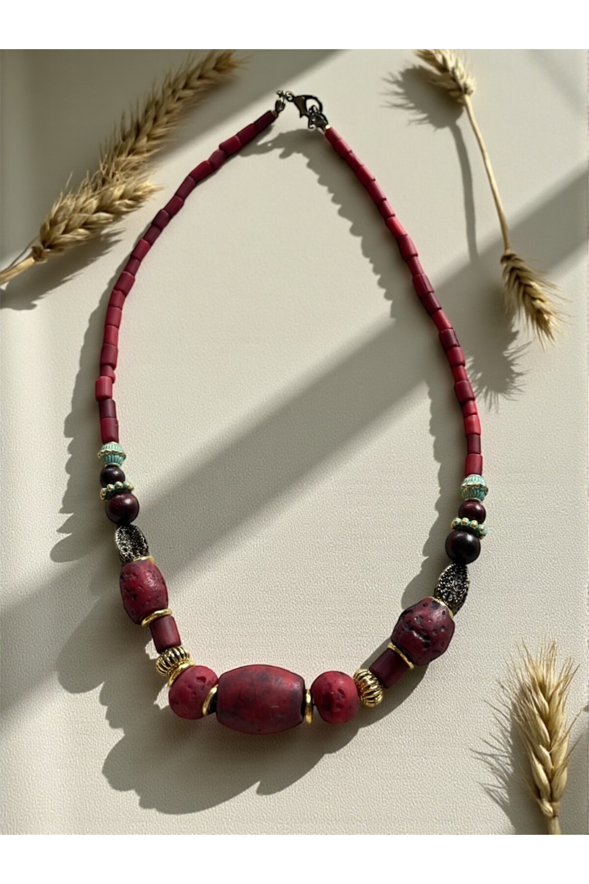 Ragis Pirinç Cam Etnik Kolye Kırmızı