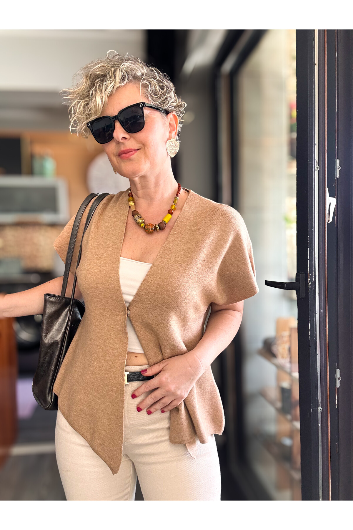 Tasarım Asimetrik Kesim Triko Yelek Camel