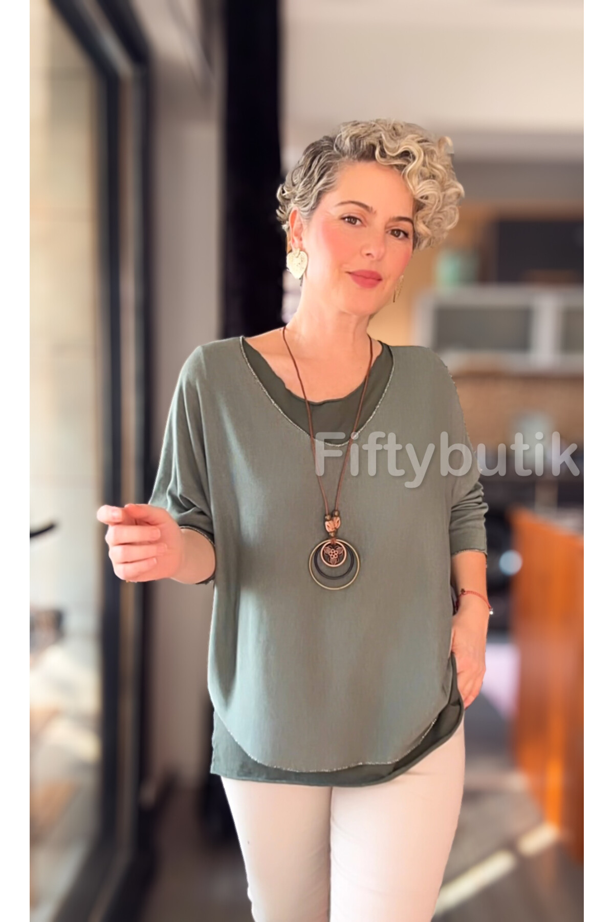 Terro İtalyan Düz Desen Kolyeli Bluz Haki