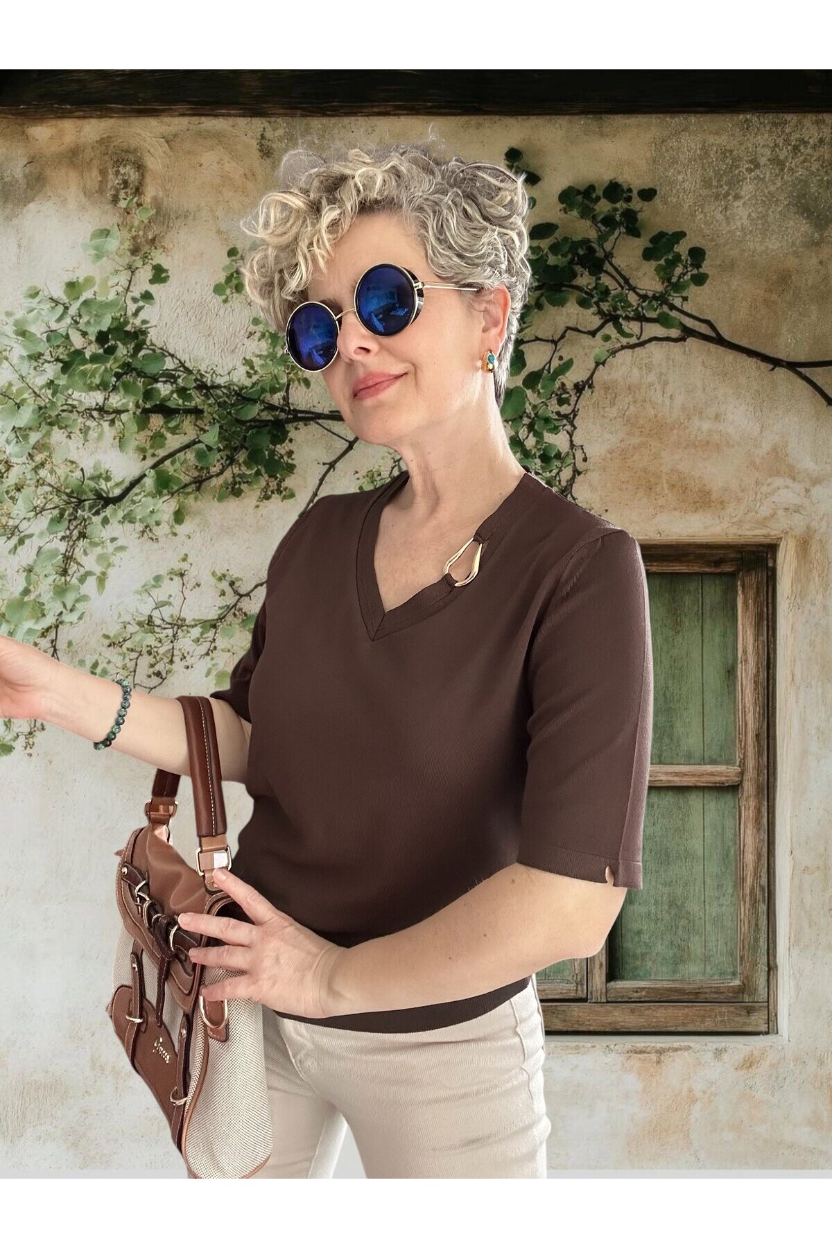 Auro Metal Toka Detaylı V Yaka Triko Bluz Kahve