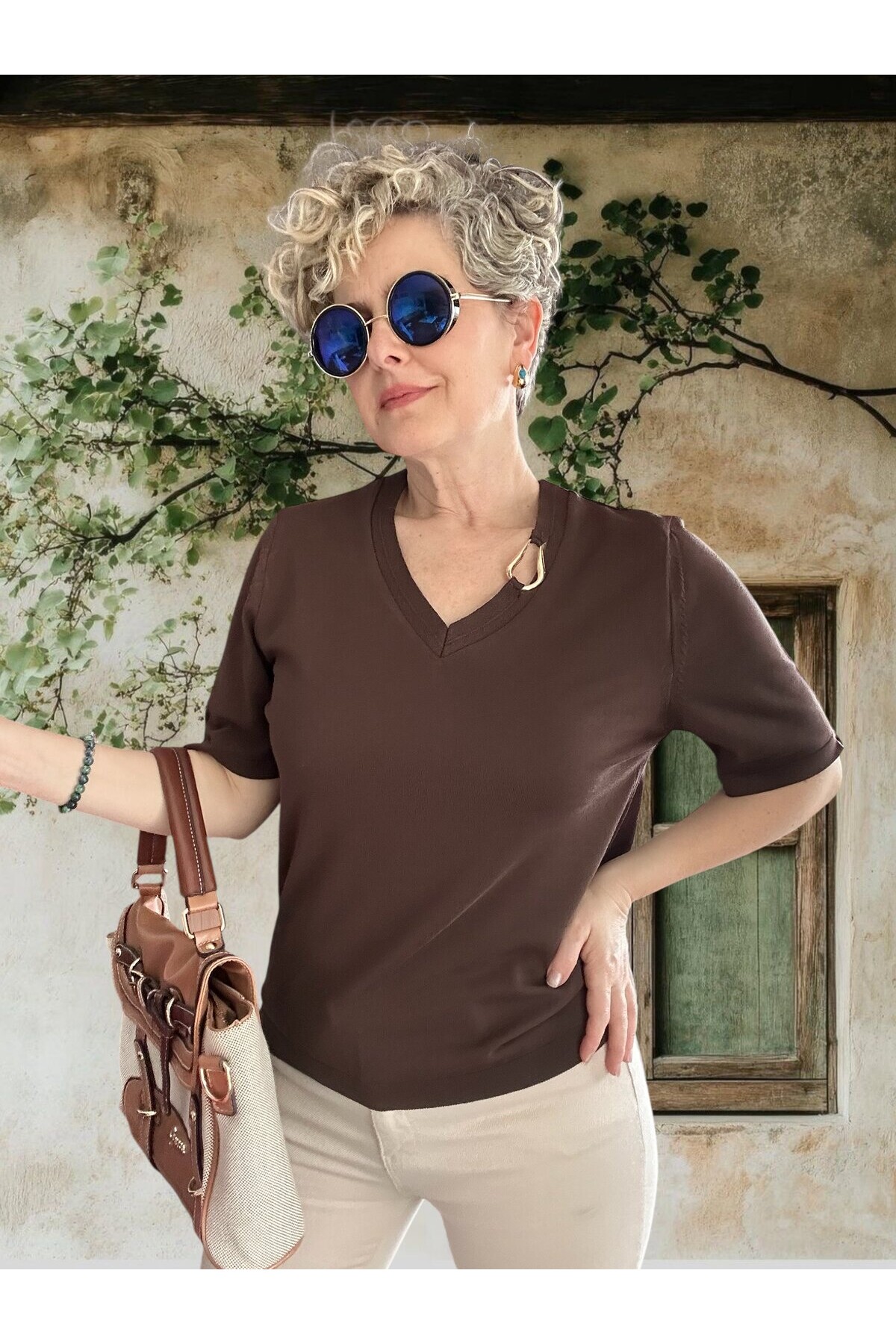 Auro Metal Toka Detaylı V Yaka Triko Bluz Kahve