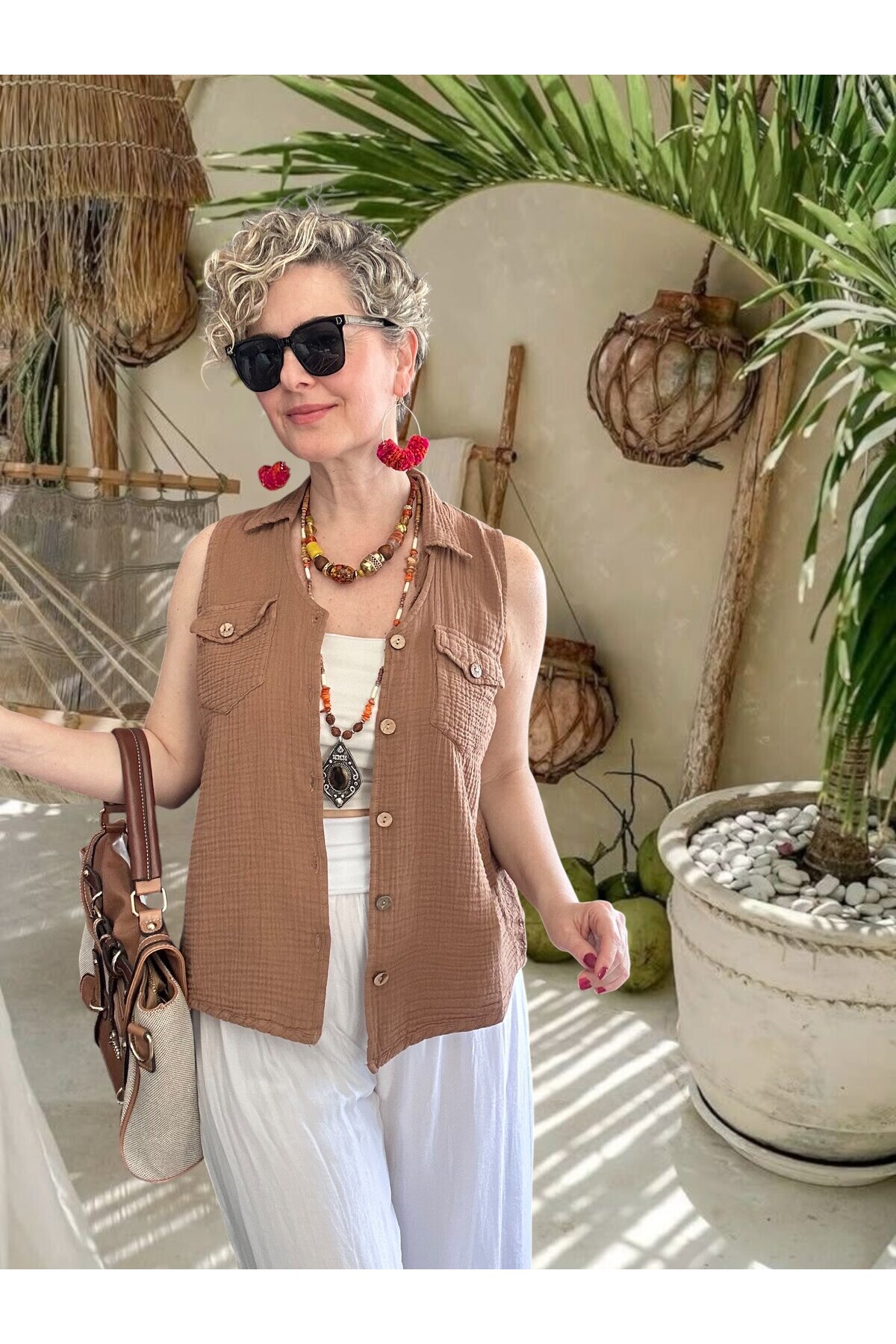 Bellas Artizan Tasarım V Yaka Düğmeli Yelek Kahve