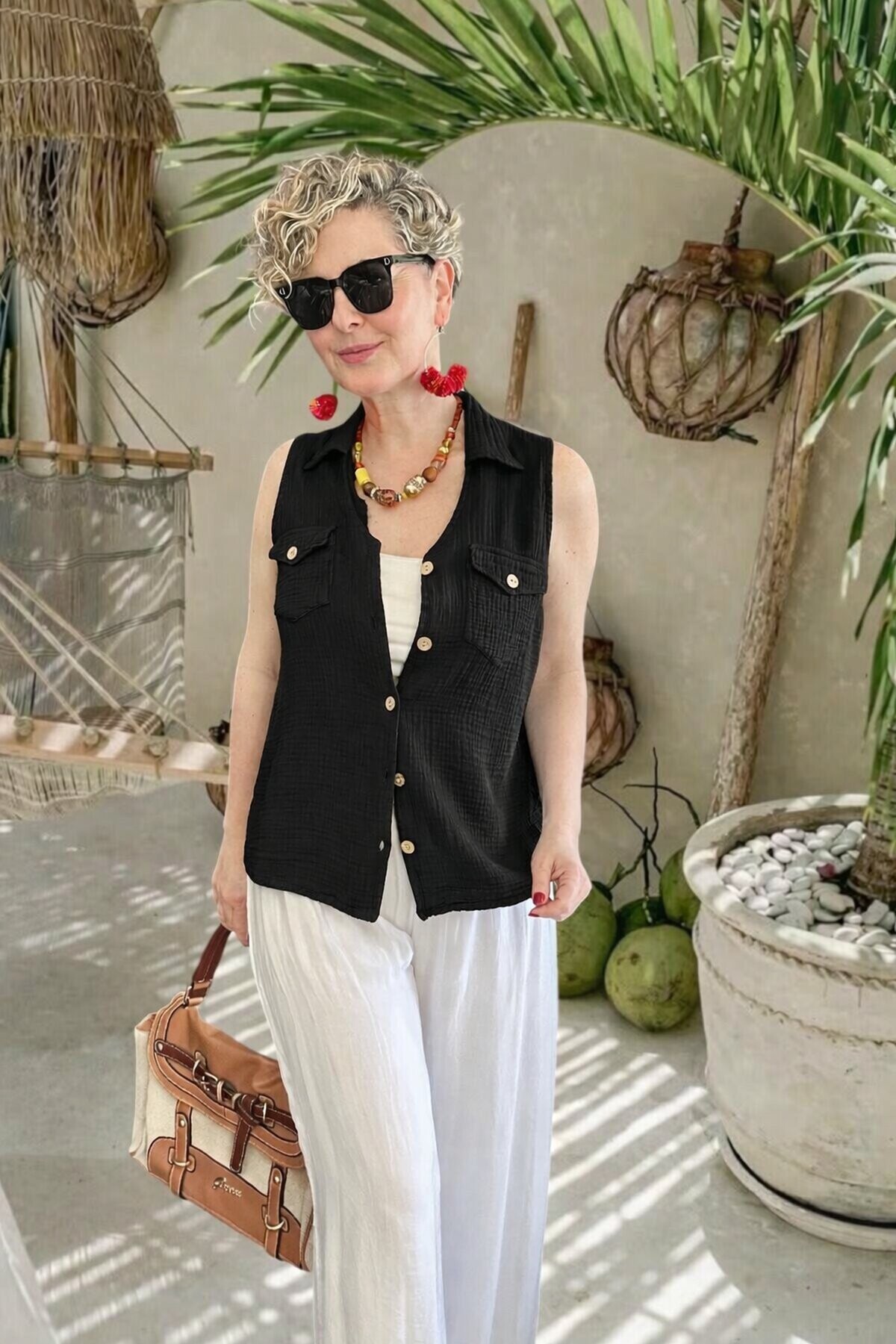 Bellas Artizan Tasarım V Yaka Düğmeli Yelek Siyah