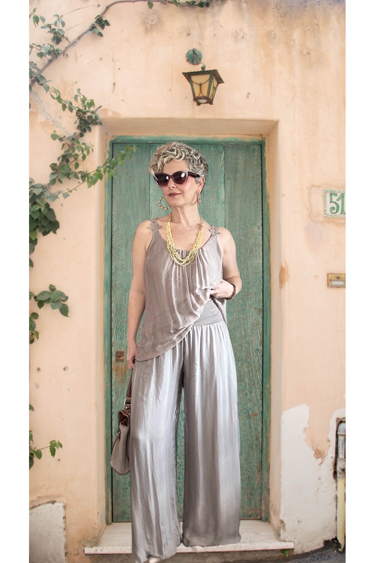 Marta İtalyan  İpek Karışımlı Çiçek Detaylı Bluz Vizon