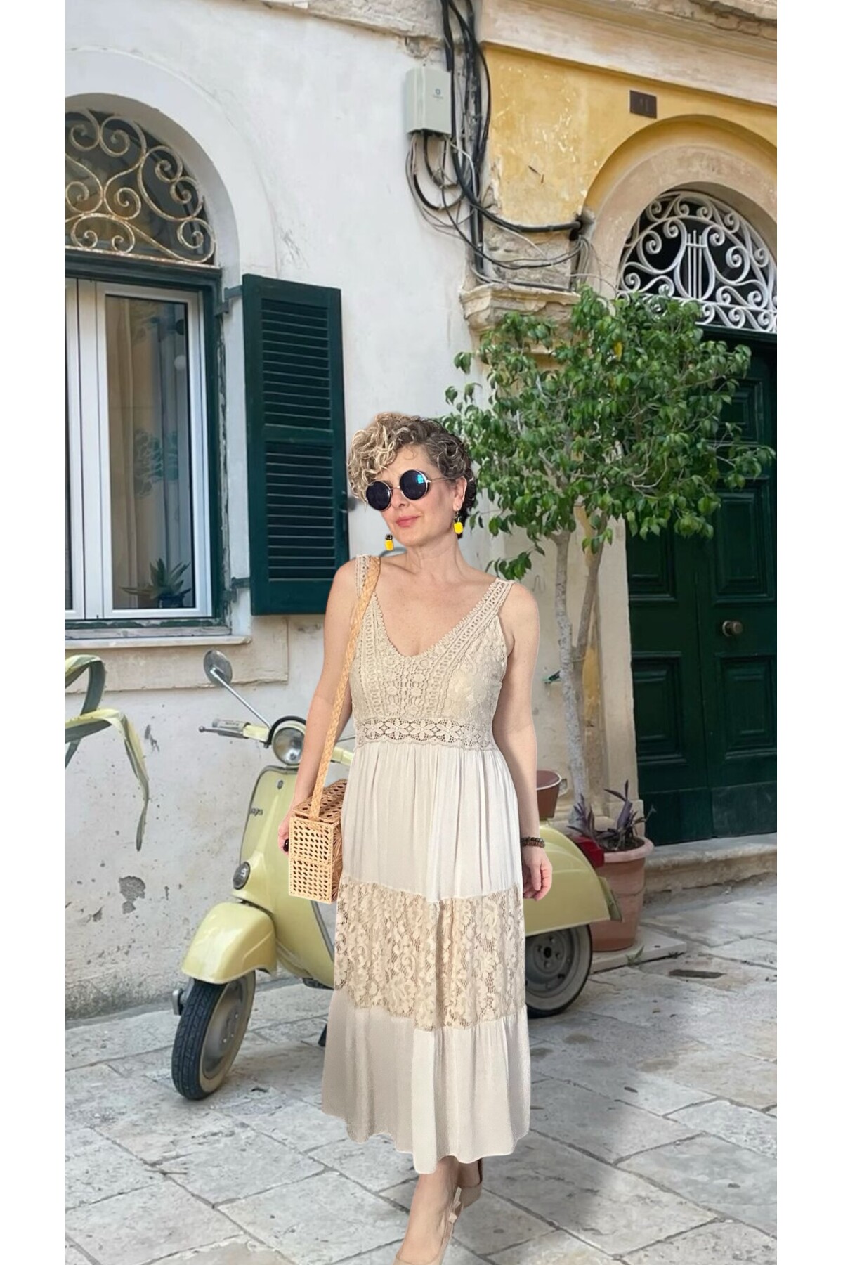 Pizzo İtalyan Brode İşlemeli Elbise Beige