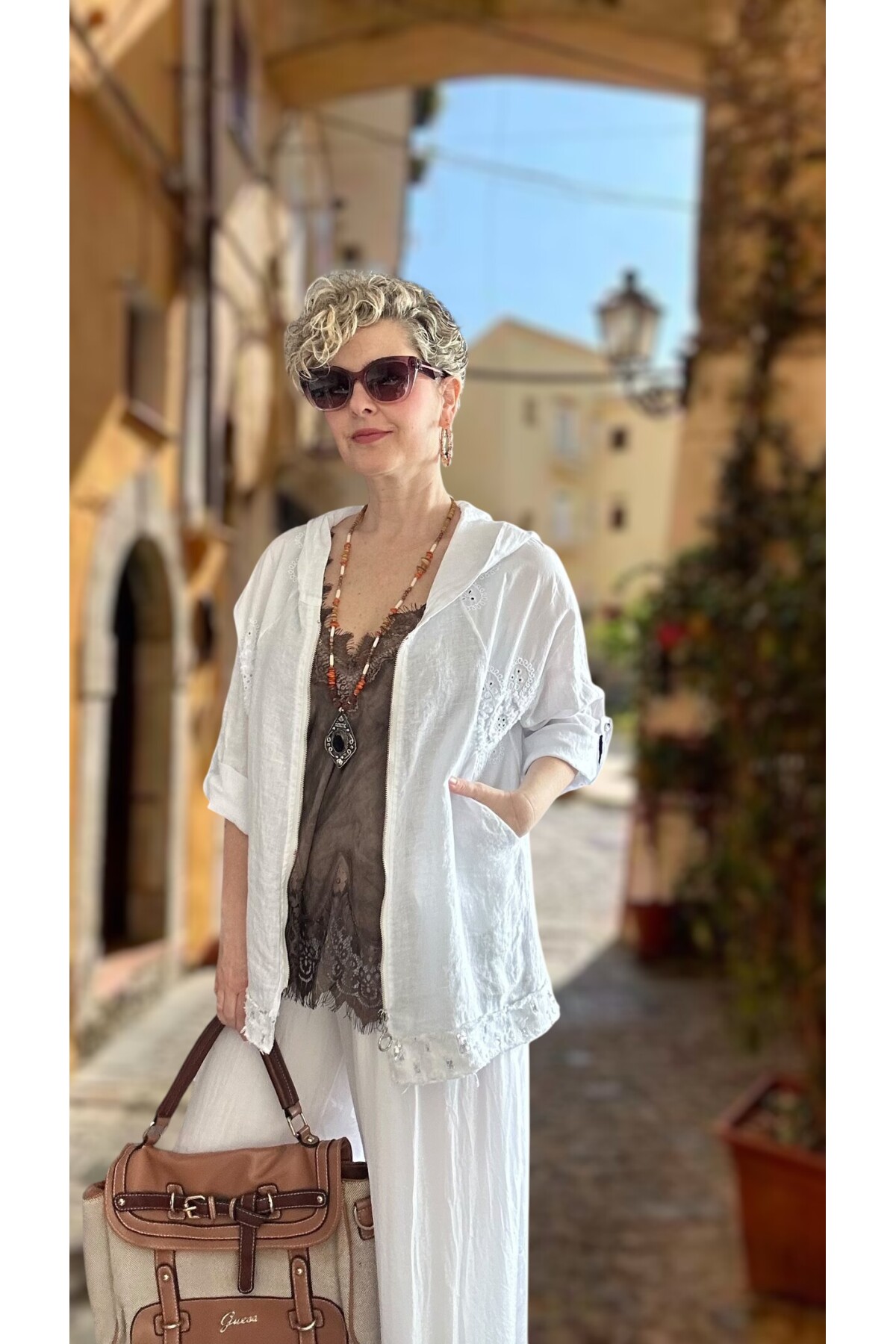 Ratta Fisto İşlemeli Payet Detaylı Truvakar Kol Keten Ceket Beyaz