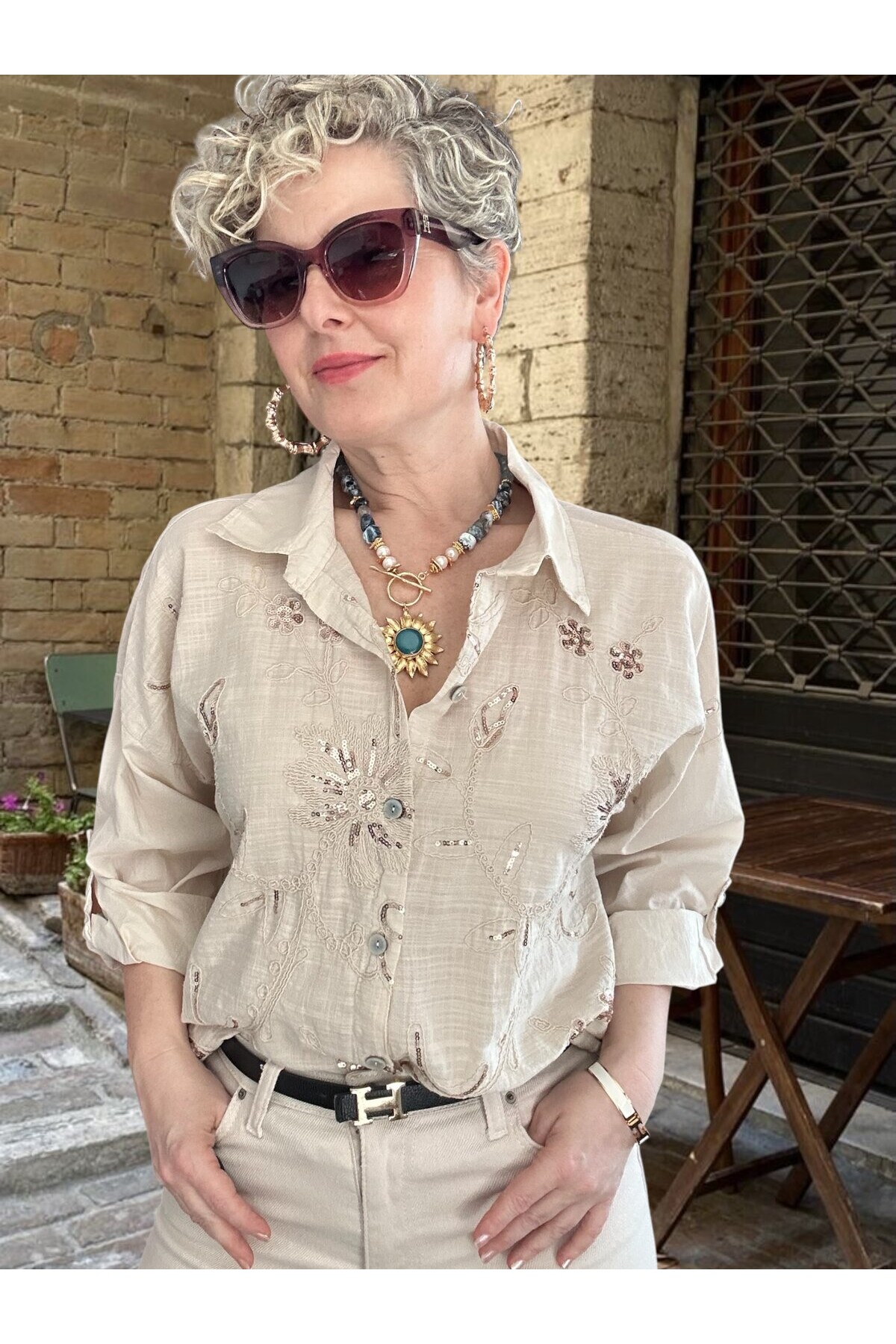 Sabbi İtalyan Payet Nakış Detaylı Gömlek Bej