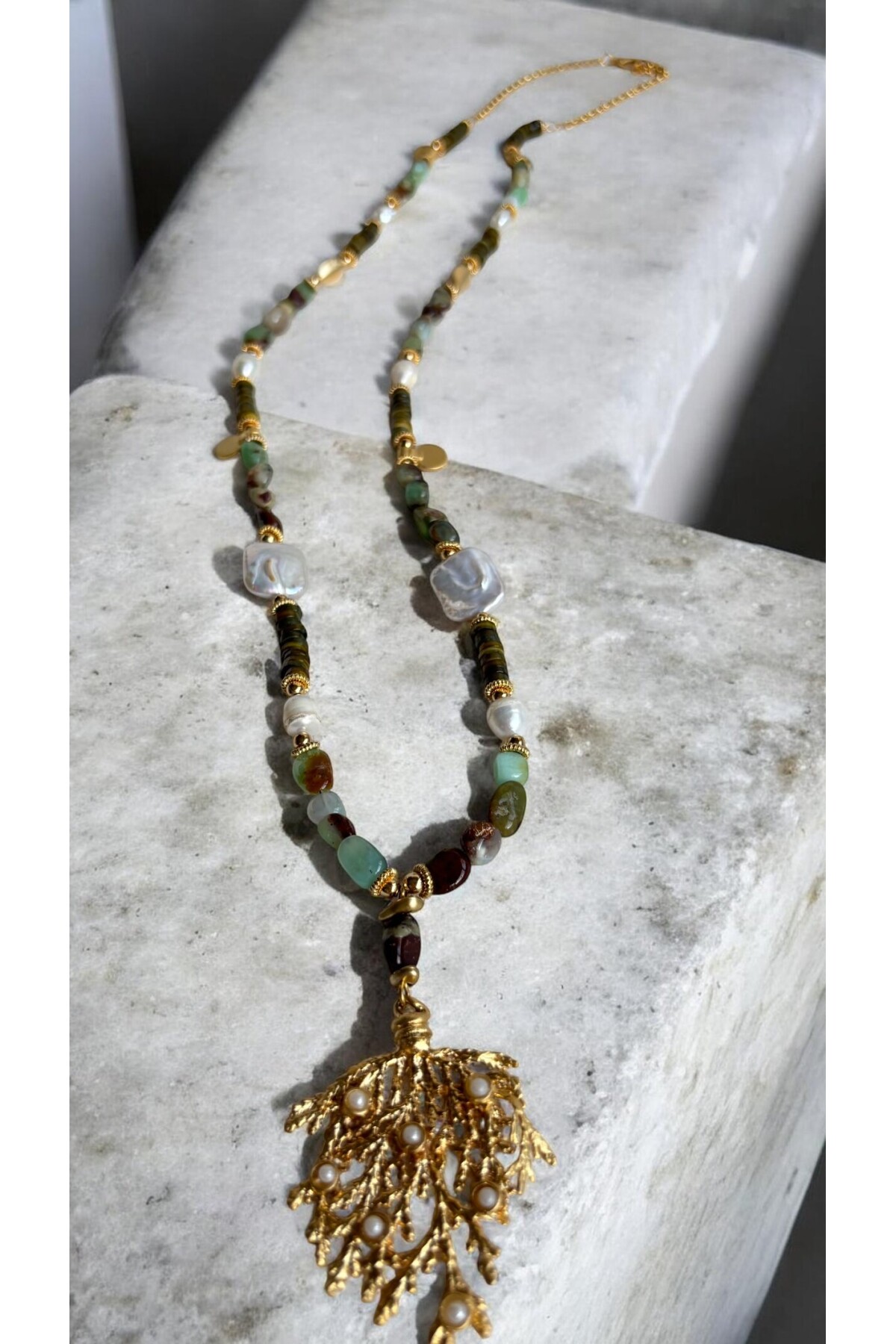 Three VIP Doğal Taş Kolye