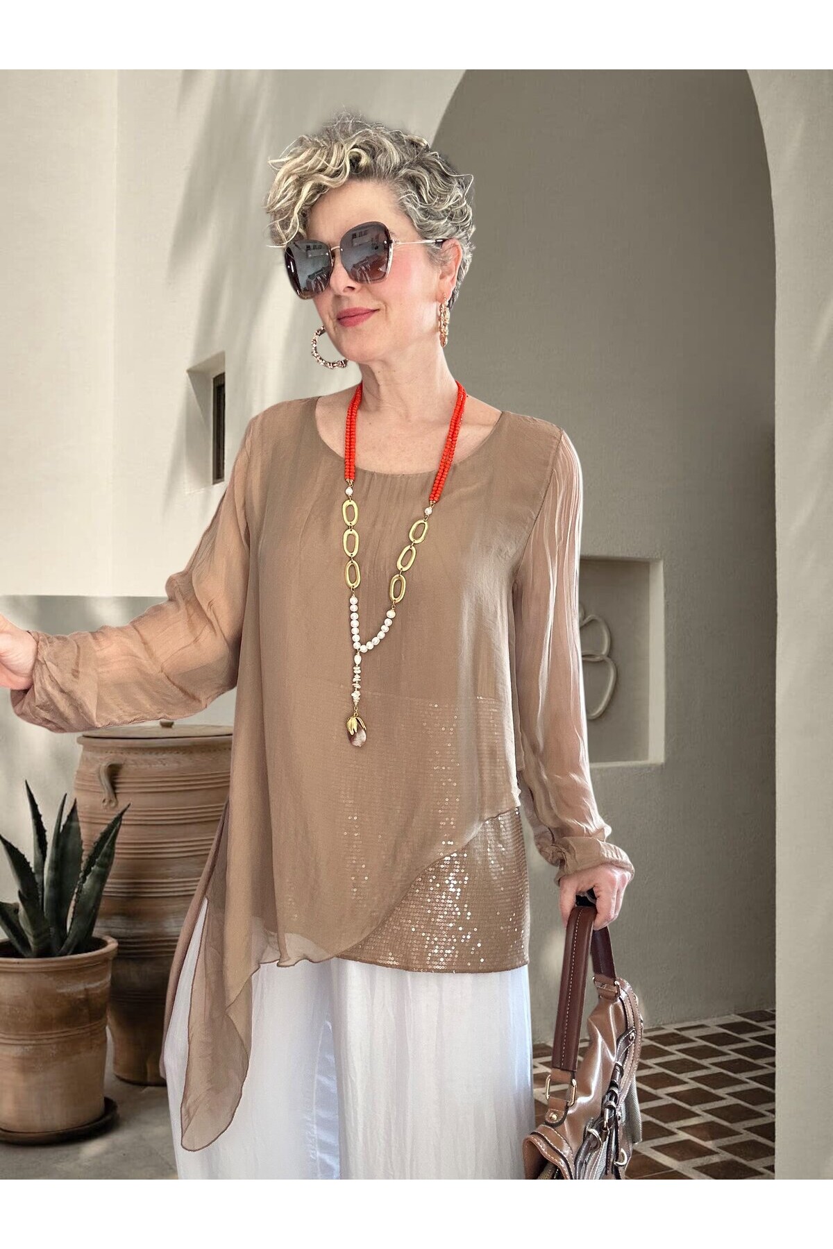 Sette Asimetrik Kesim Payetli İpek Kollu Premium Bluz Camel