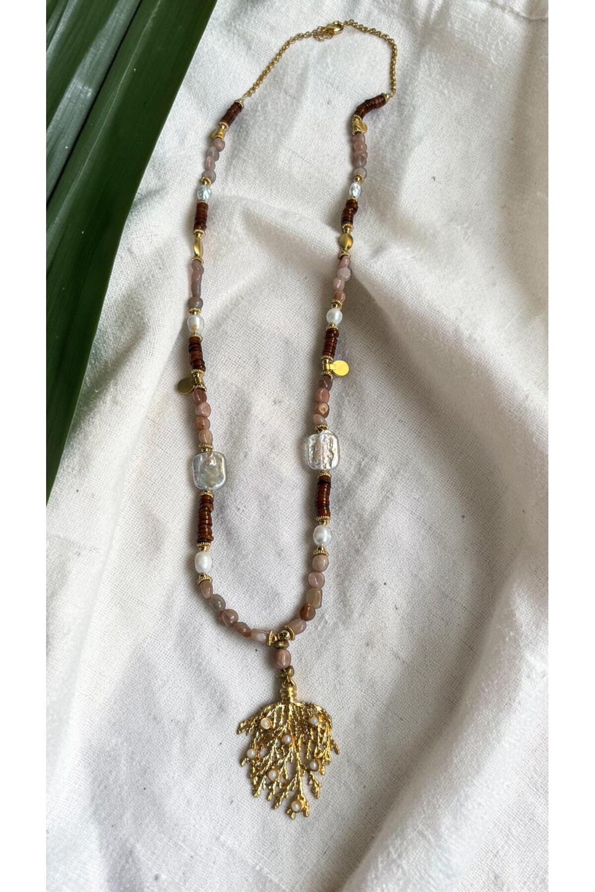 Three VIP Doğal Taş Kolye1