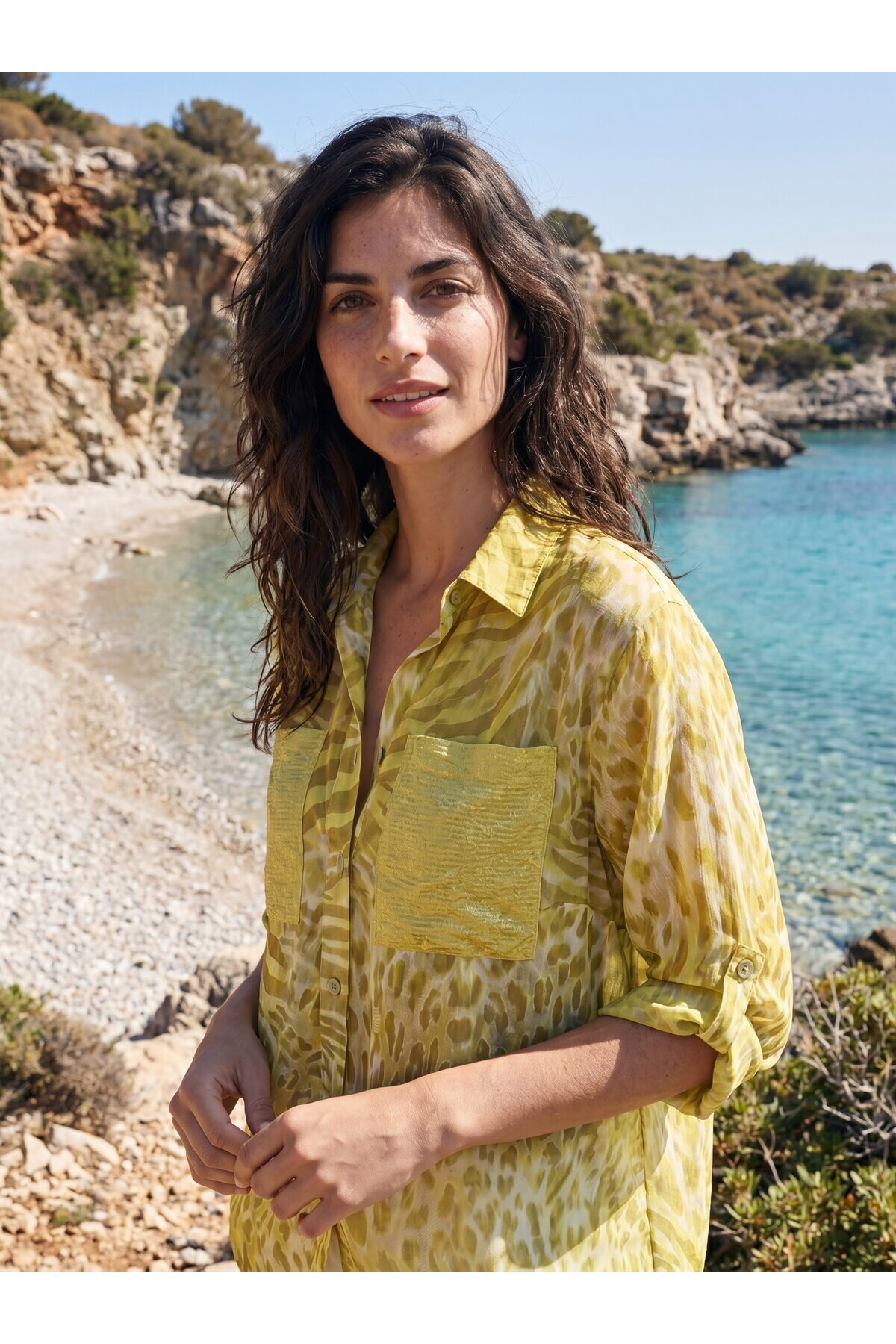 Vespa Cep Pul Detaylı Desenli Tasarım Gömlek Giallo