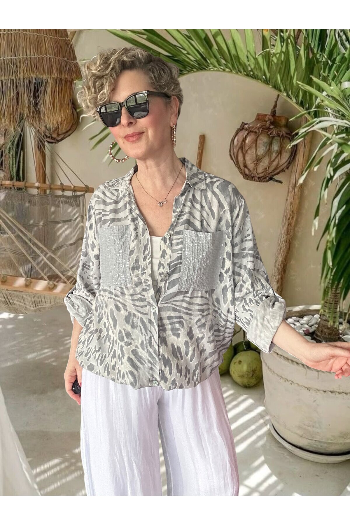 Vespa Cep Pul Detaylı Desenli Tasarım Gömlek Grigio Chiaro