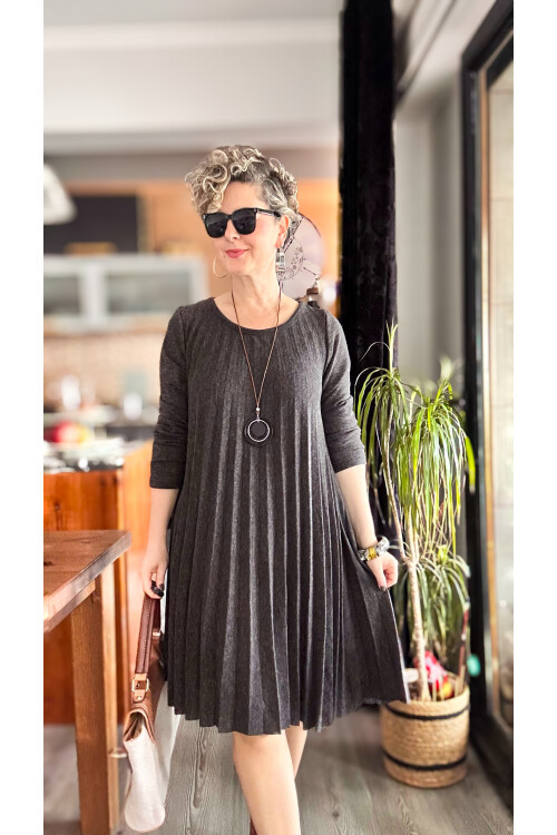 Fabro İtalyan Kolyeli Pilise Detay Elbise Antrasit