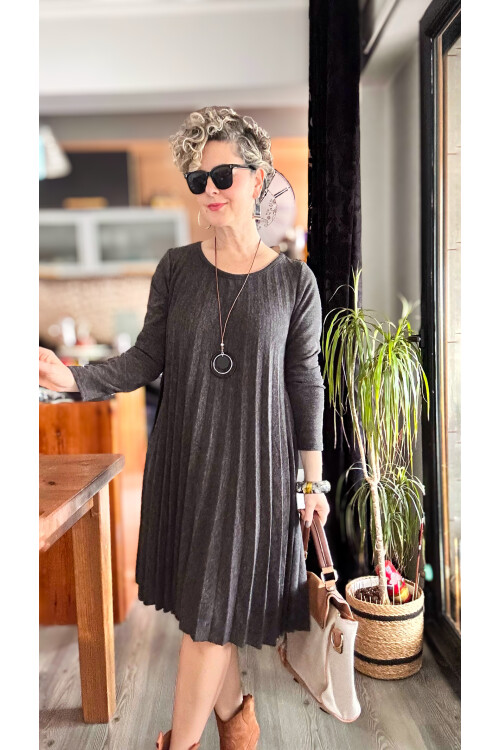 Fabro İtalyan Kolyeli Pilise Detay Elbise Antrasit