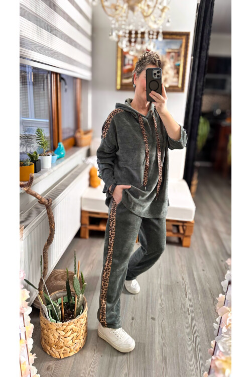 Muffin İtalyan Şönil Leopar Detay Takım Haki