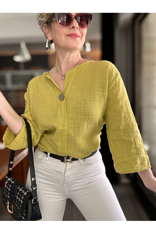 Peppino İtalyan Tahta Düğme Detay Bluz Hardal