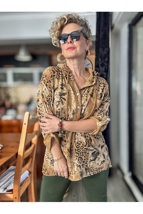 Rafa İtalyan Pul Detay Kapşonlu Gömlek Bluz Camel