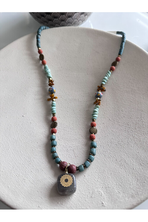 Vendu Doğal Etnik Taş Kolye